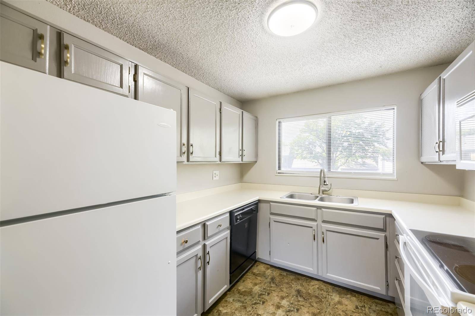 3606 S Depew ST #102, Denver, CO 80235