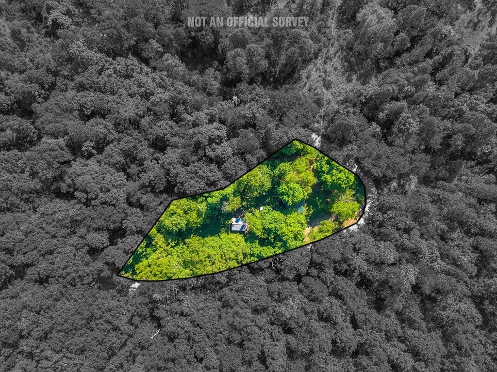 755 Woody Rd, Byrdstown, TN 38549