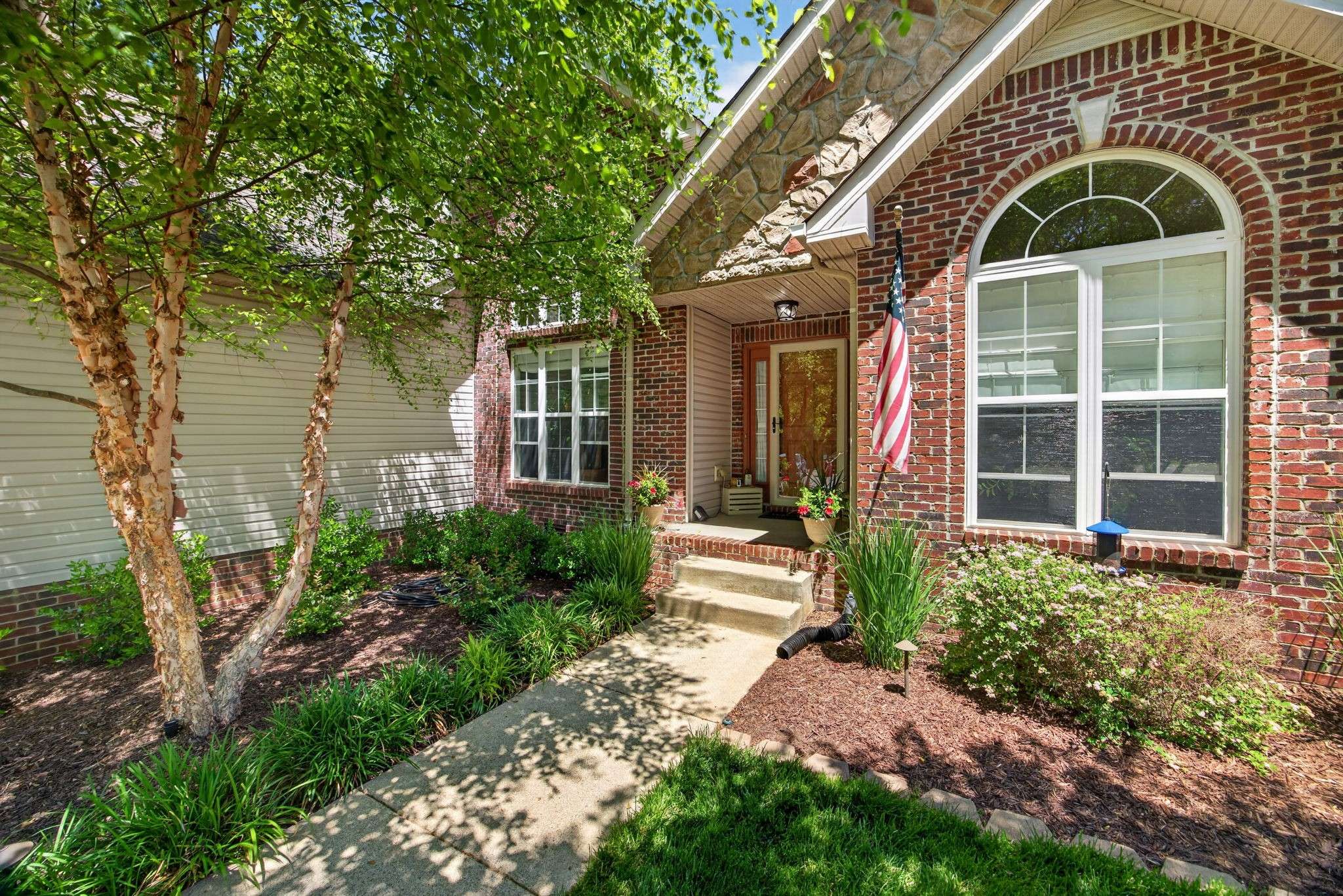 4377 Taylor Hall Ln, Adams, TN 37010