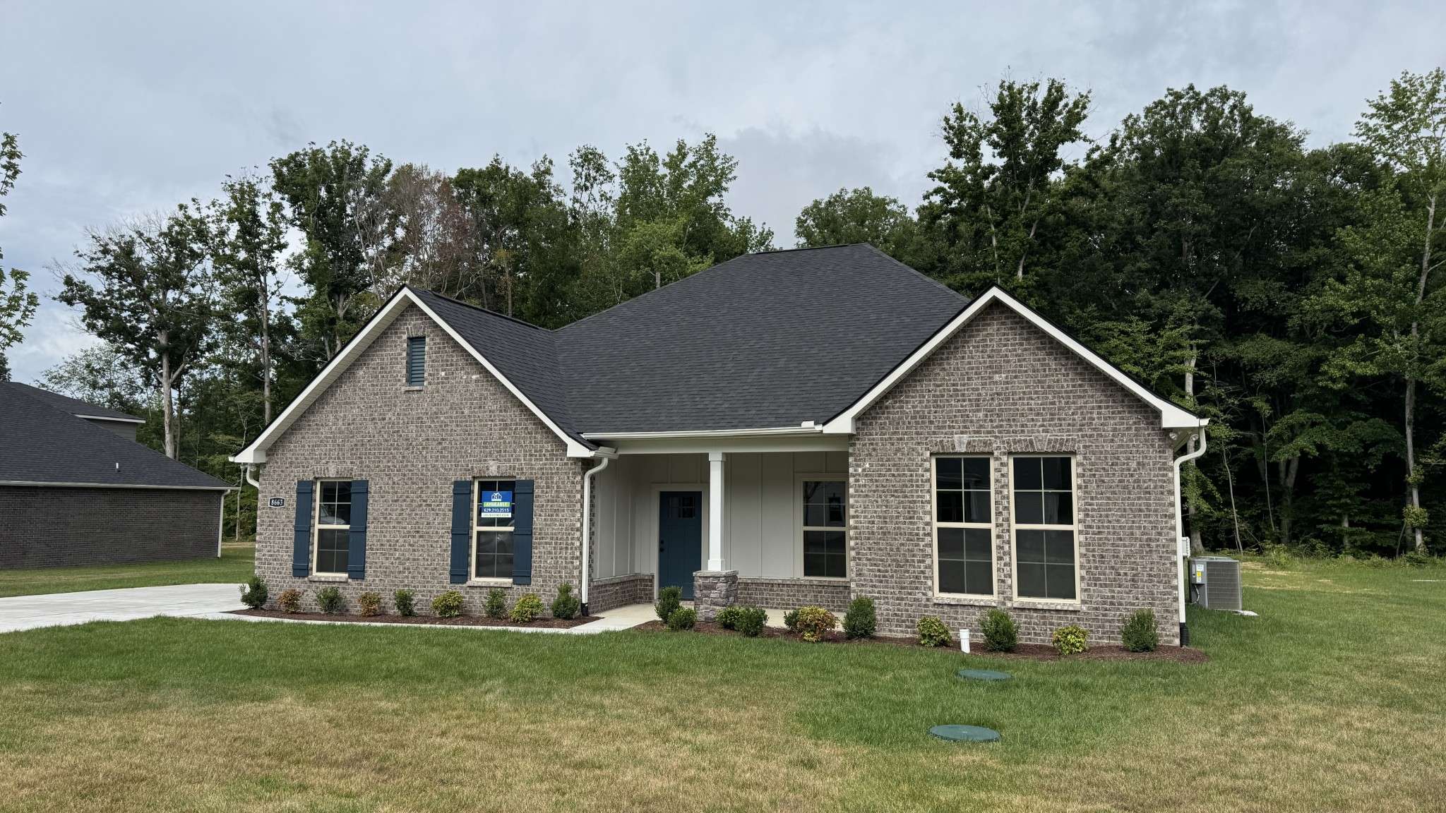 8663 Turnbull Dr, Pleasant View, TN 37146