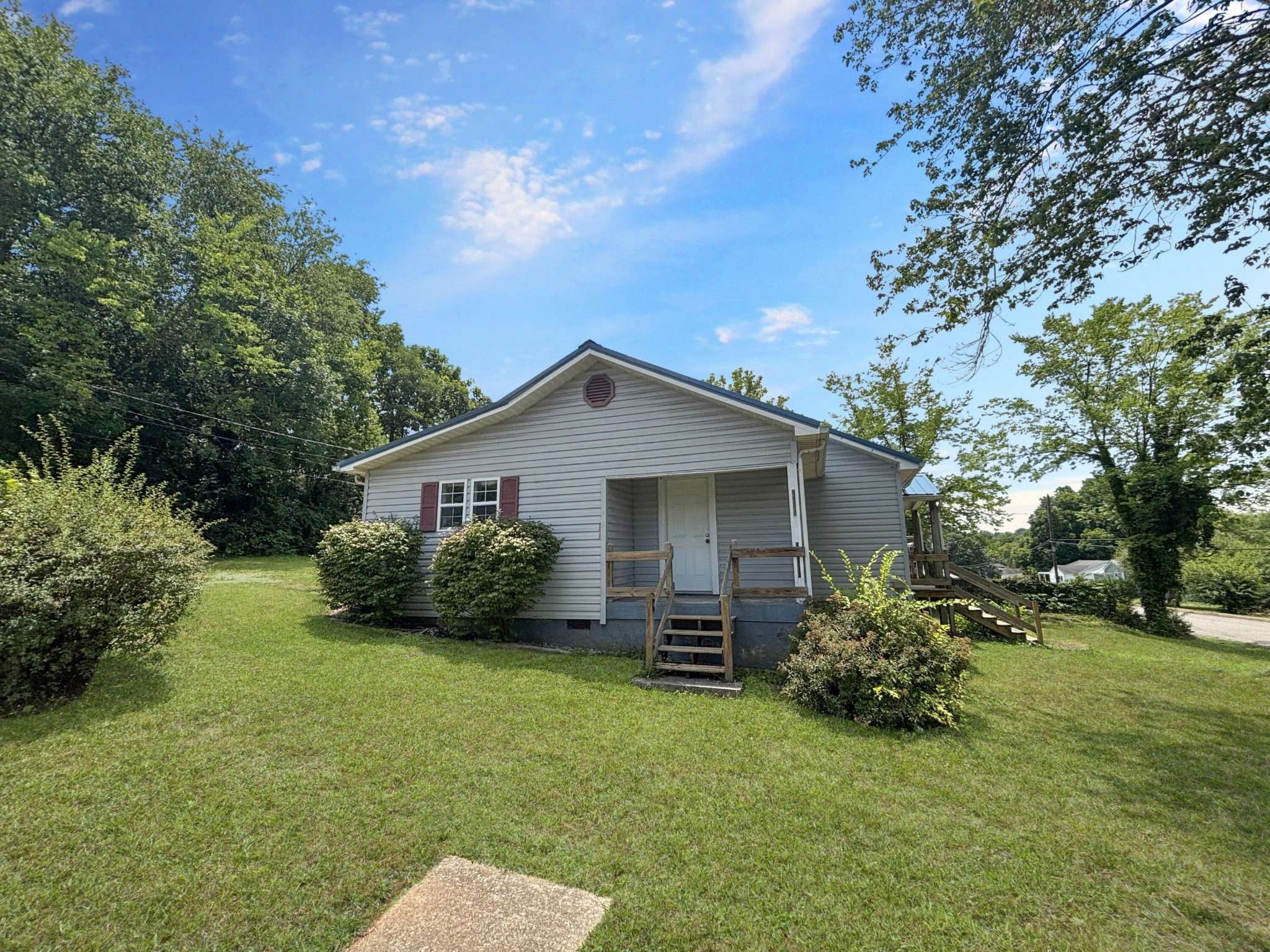 1037 Jones Street, Athens, TN 37303
