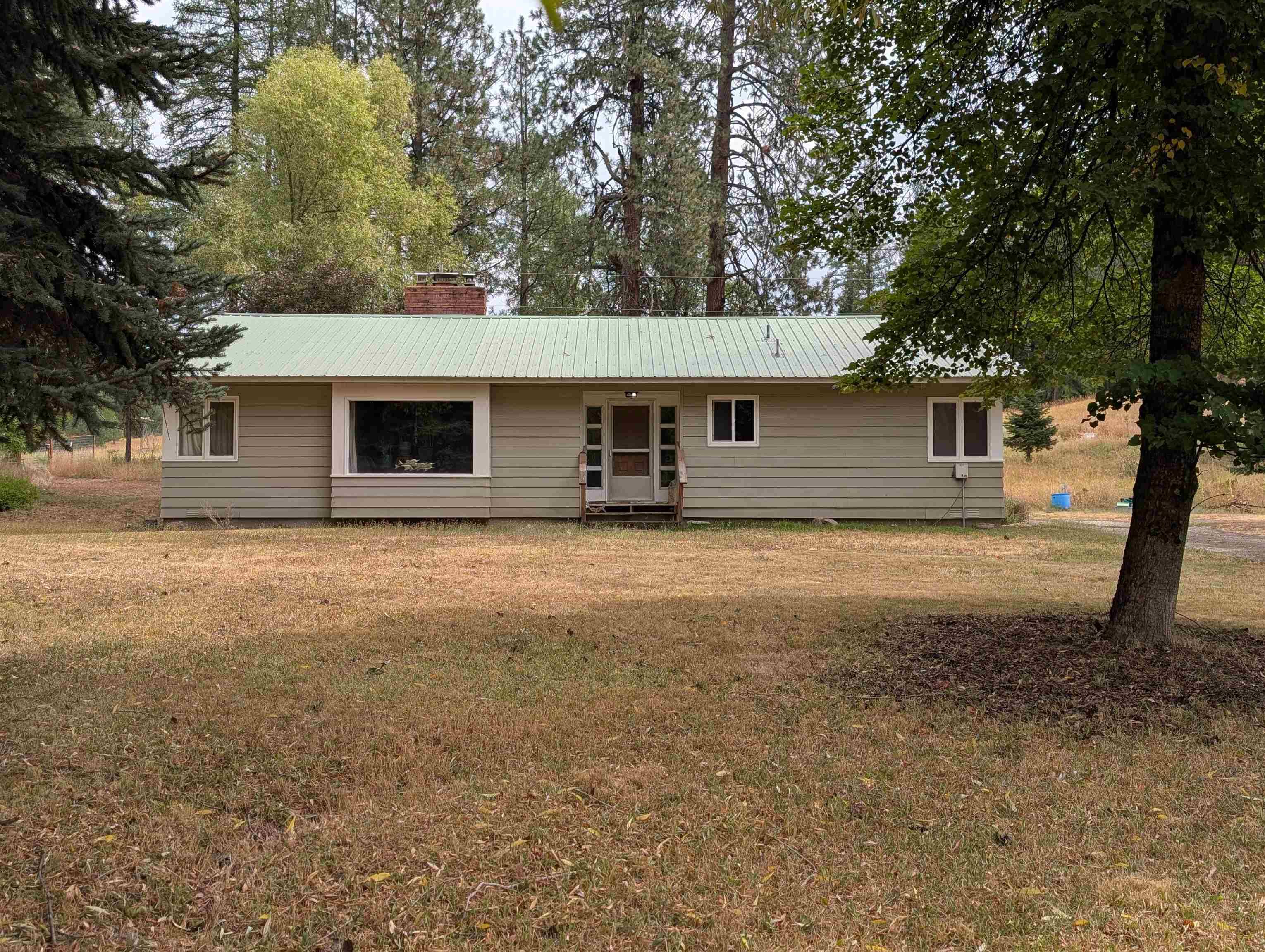 4439 Whittier Rd, Clayton, WA 99110
