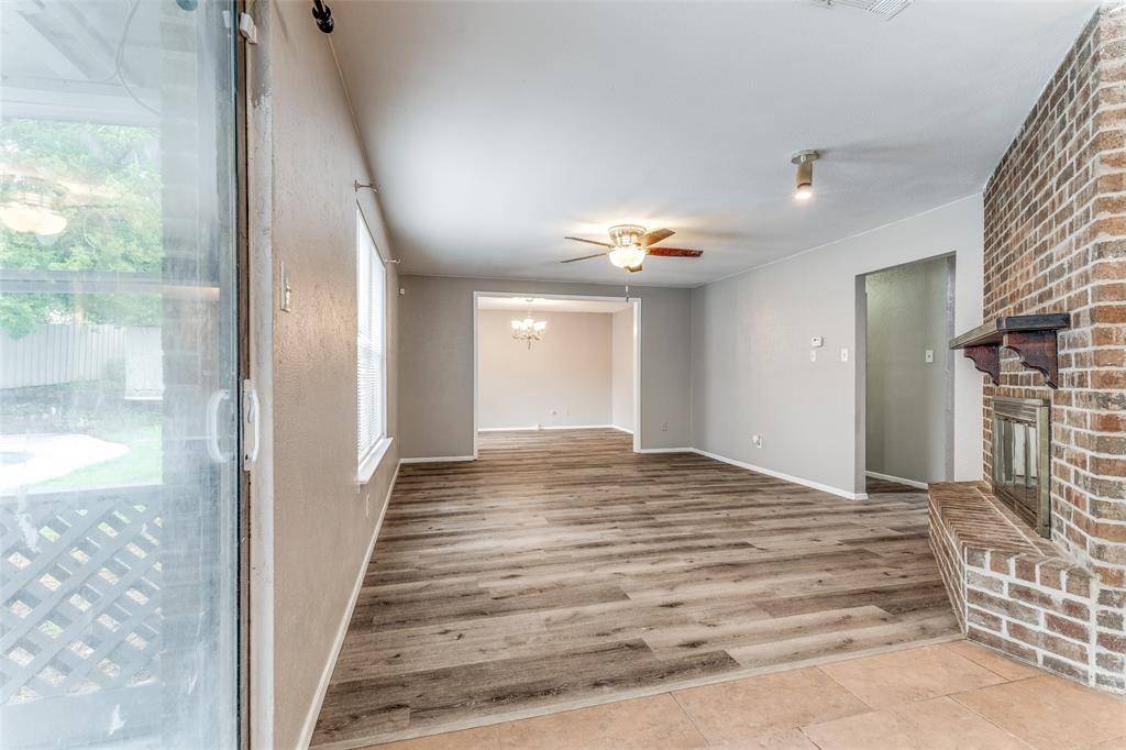 408 Windwood Court, Azle, TX 76020