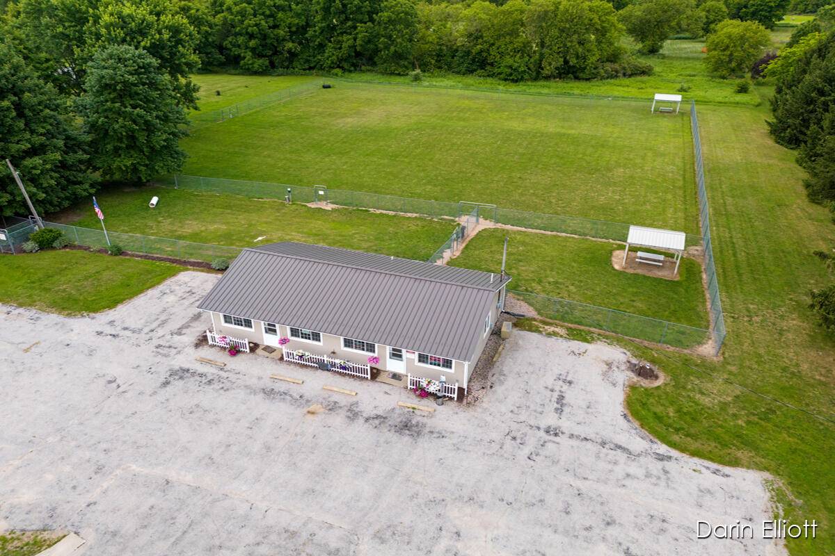 2389 N State RD, Easton Twp, MI 48846