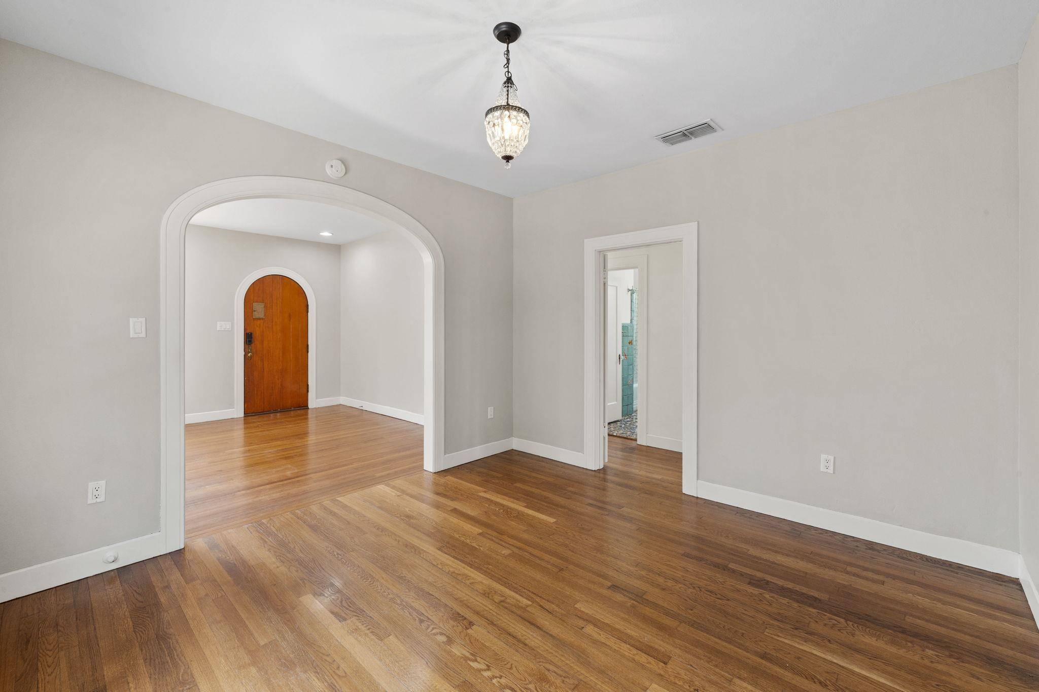 2002 Travis Heights BLVD, Austin, TX 78704