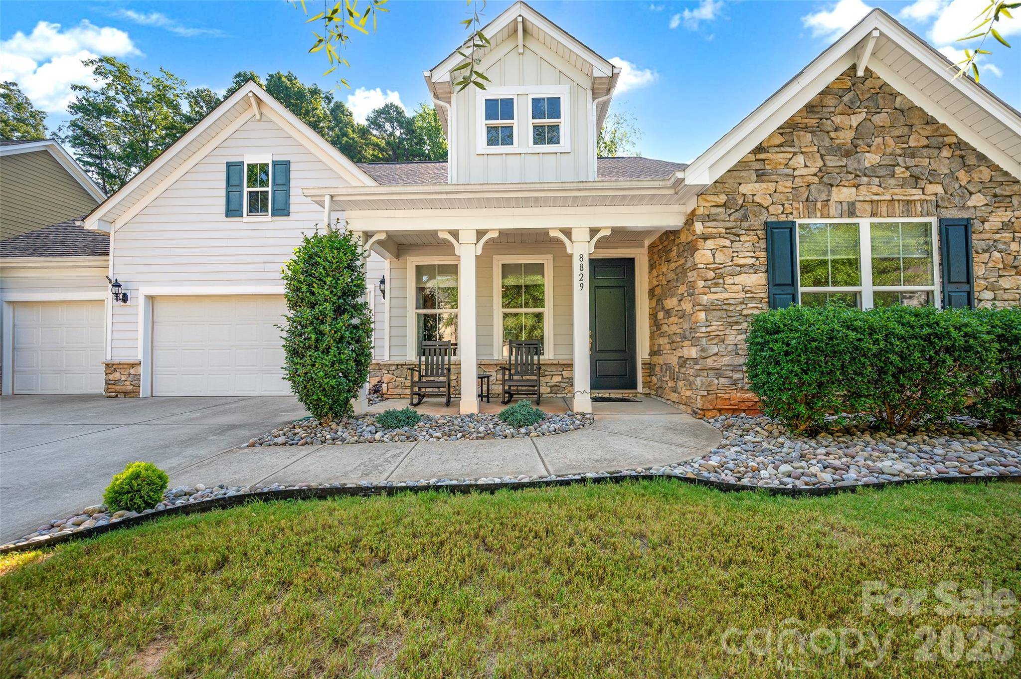 8829 Bur LN, Huntersville, NC 28078