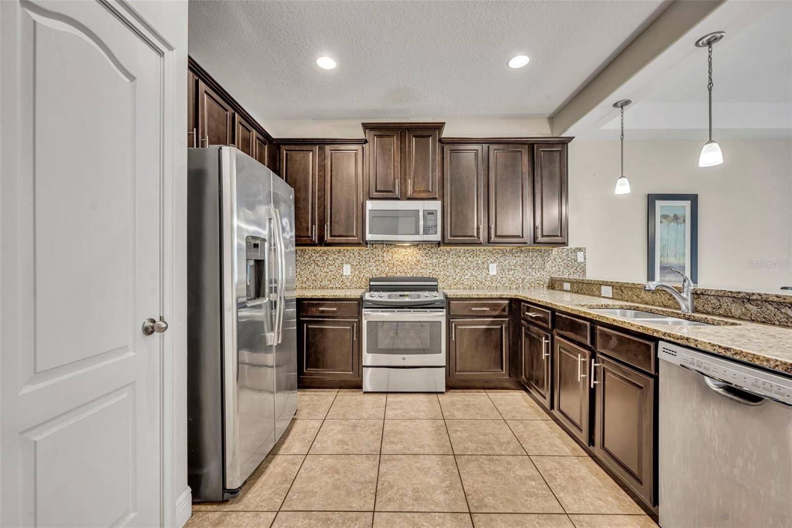 8177 ROSEVILLE BLVD, Davenport, FL 33896