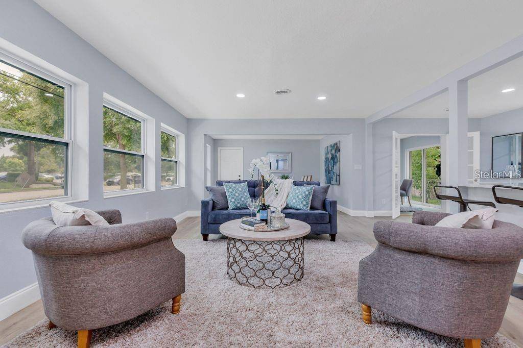 101 S LAKEMONT AVE, Winter Park, FL 32792