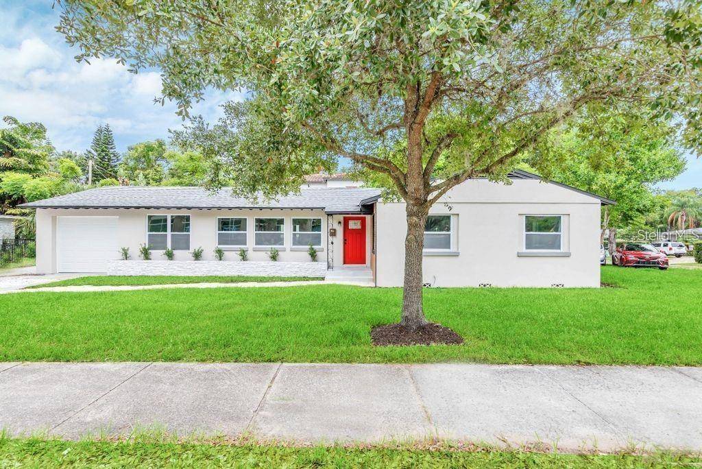 101 S LAKEMONT AVE, Winter Park, FL 32792