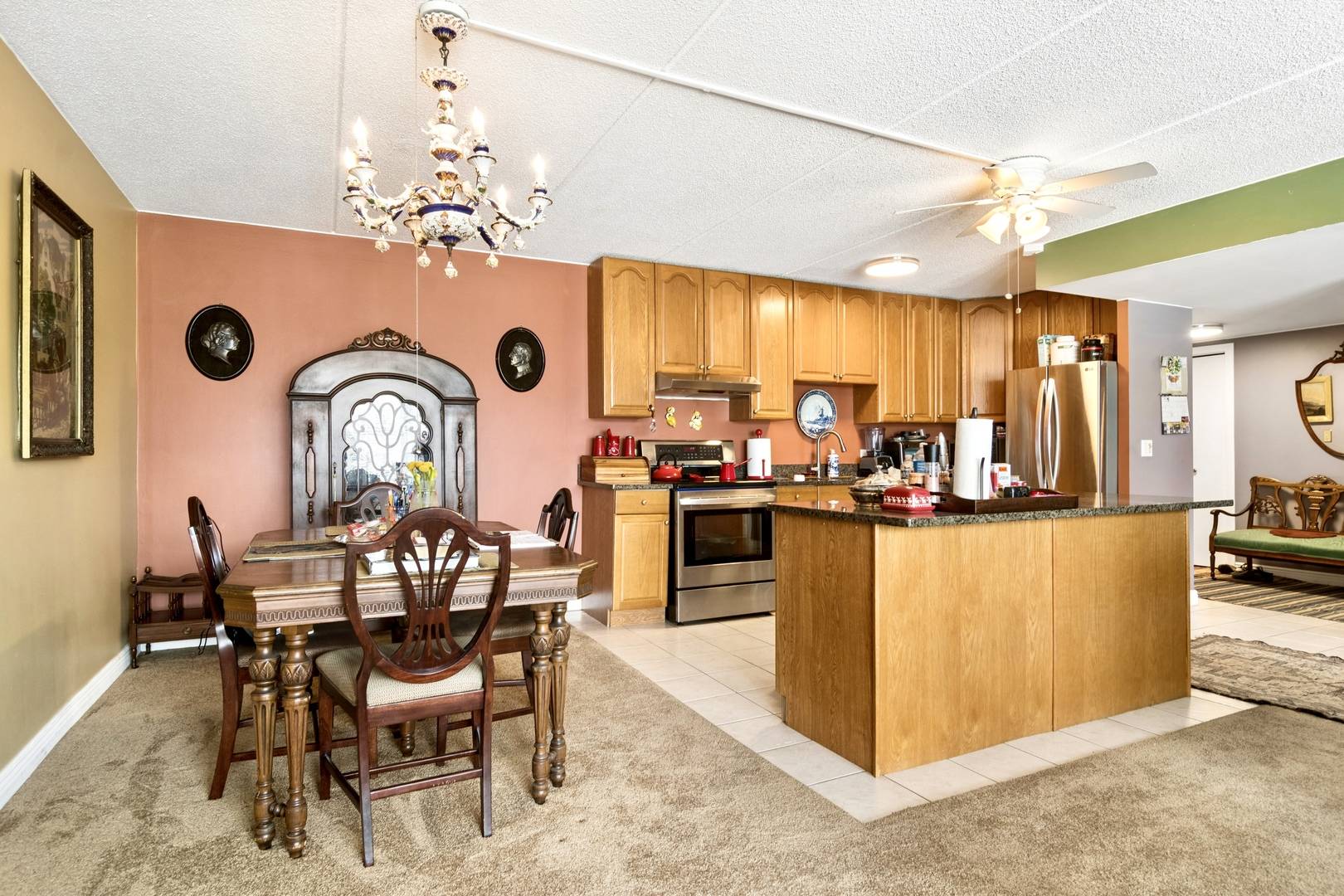 1301 N Western AVE #237, Lake Forest, IL 60045