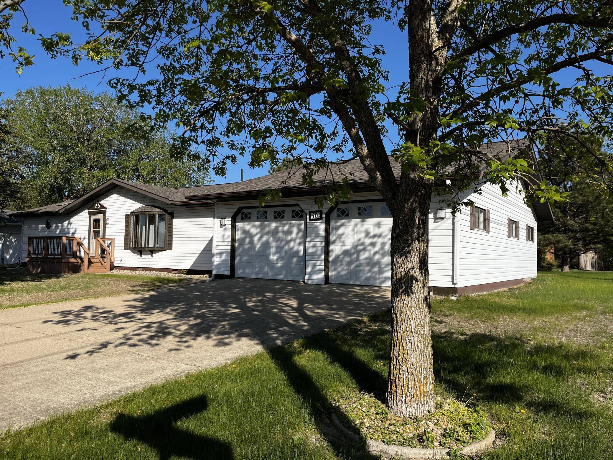 501 Lac Qui Parle AVE N, Canby, MN 56220