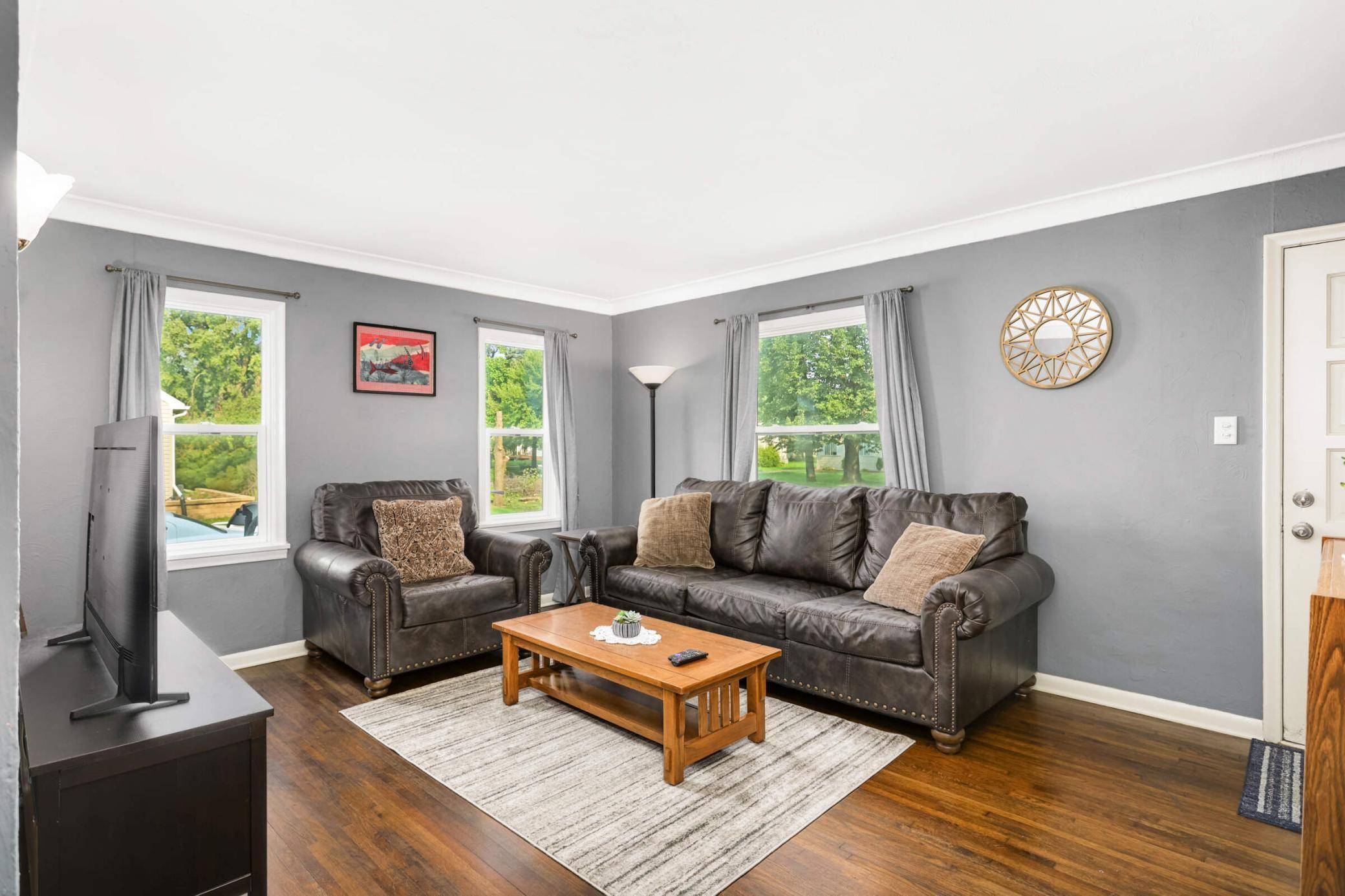 664 Berwood AVE, Vadnais Heights, MN 55127