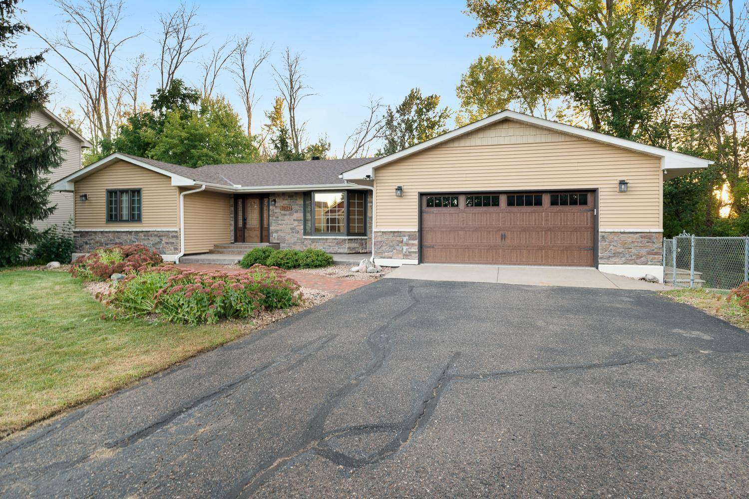 7371 Old Mill RD, Centerville, MN 55038