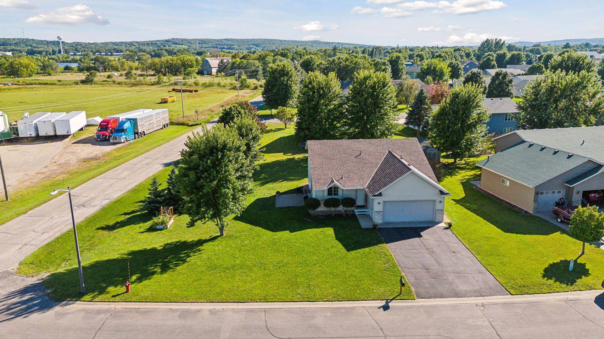 723 Ochotto Lake DR, Avon, MN 56310
