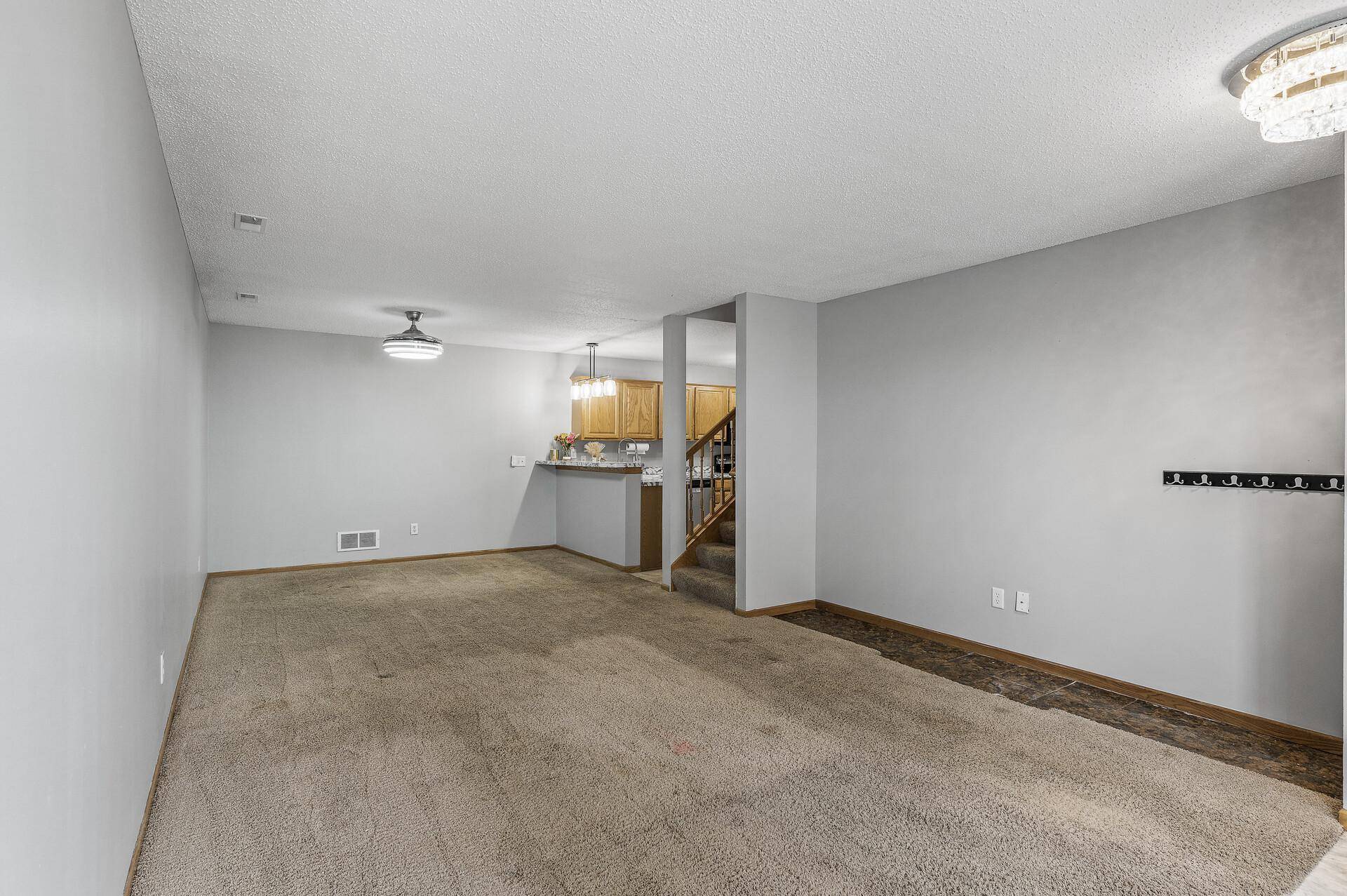 7327 Kalland CIR NE #28, Albertville, MN 55301