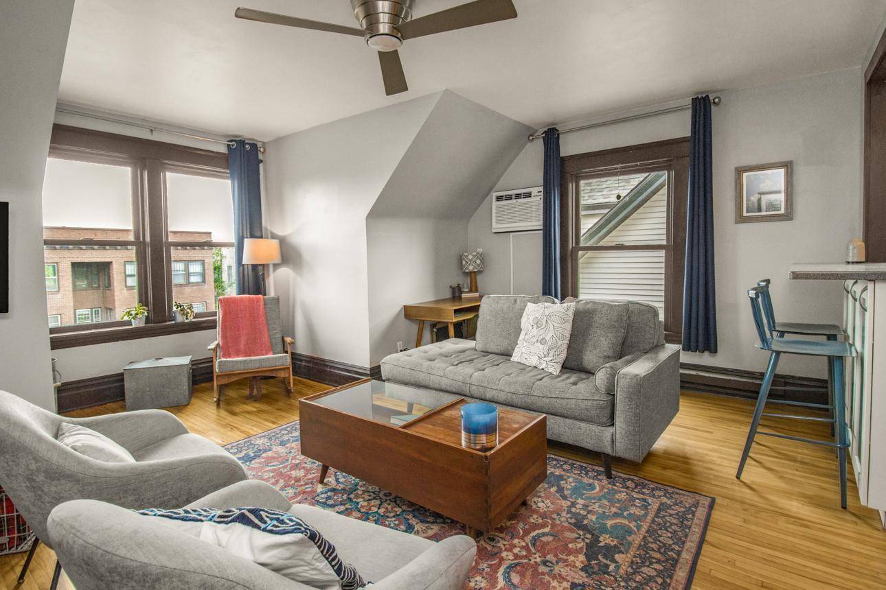1934 Aldrich AVE S #D302, Minneapolis, MN 55403