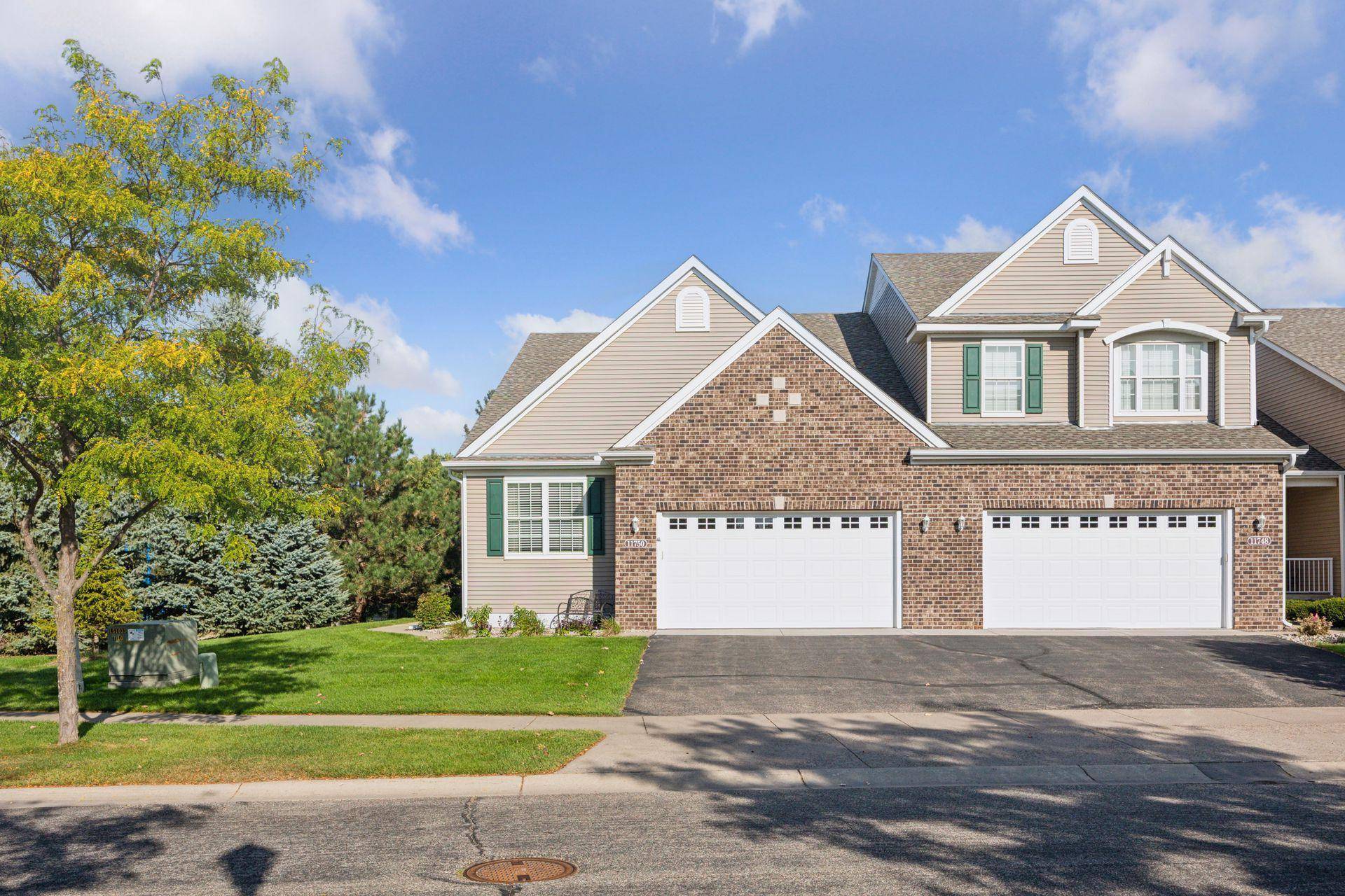 11750 Emery Village DR N, Champlin, MN 55316