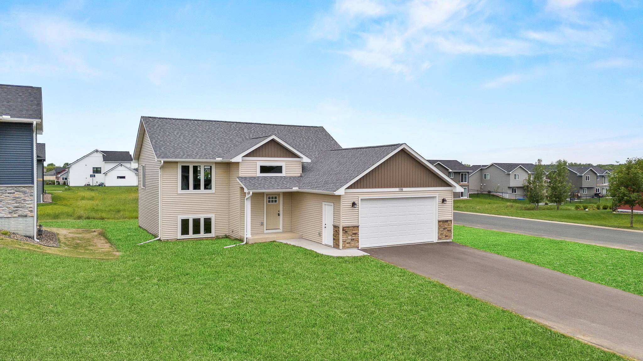198 Pintail ST, Baldwin, WI 54002