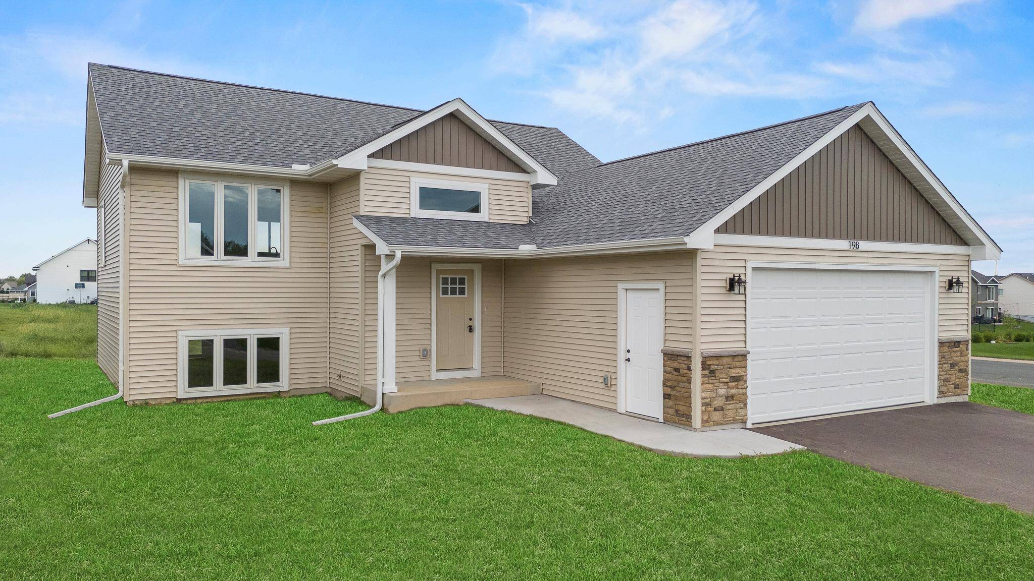 198 Pintail ST, Baldwin, WI 54002