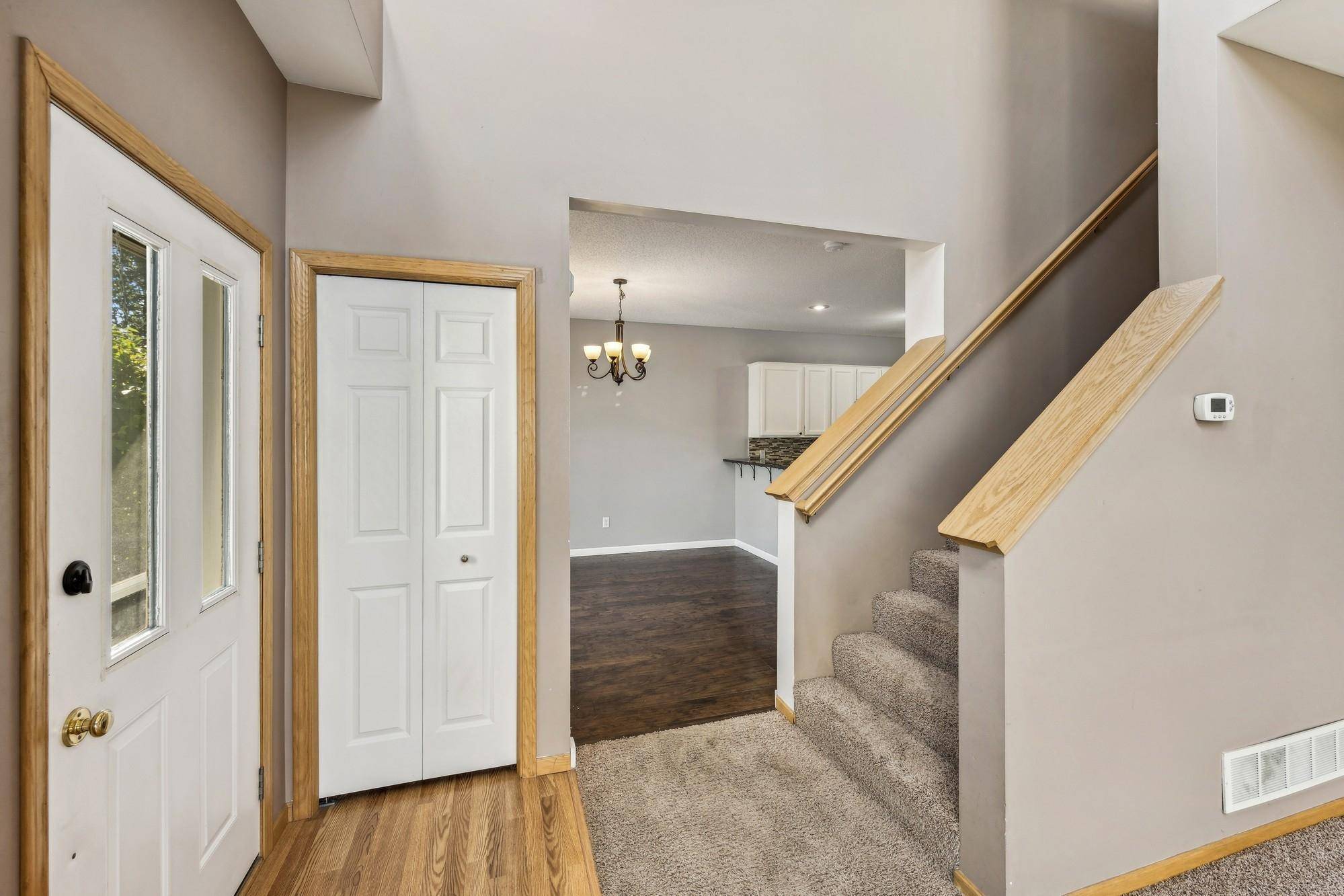 9654 Alvarado LN N, Maple Grove, MN 55311