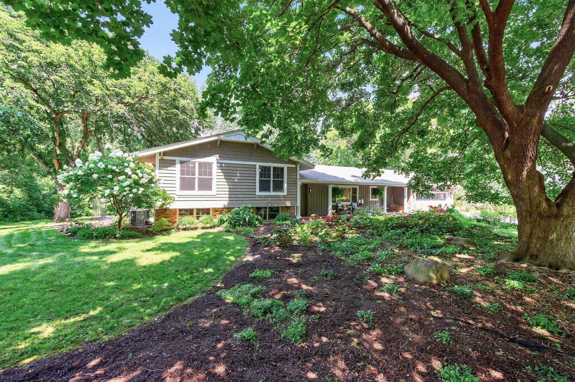 15124 Lynn TER, Minnetonka, MN 55345