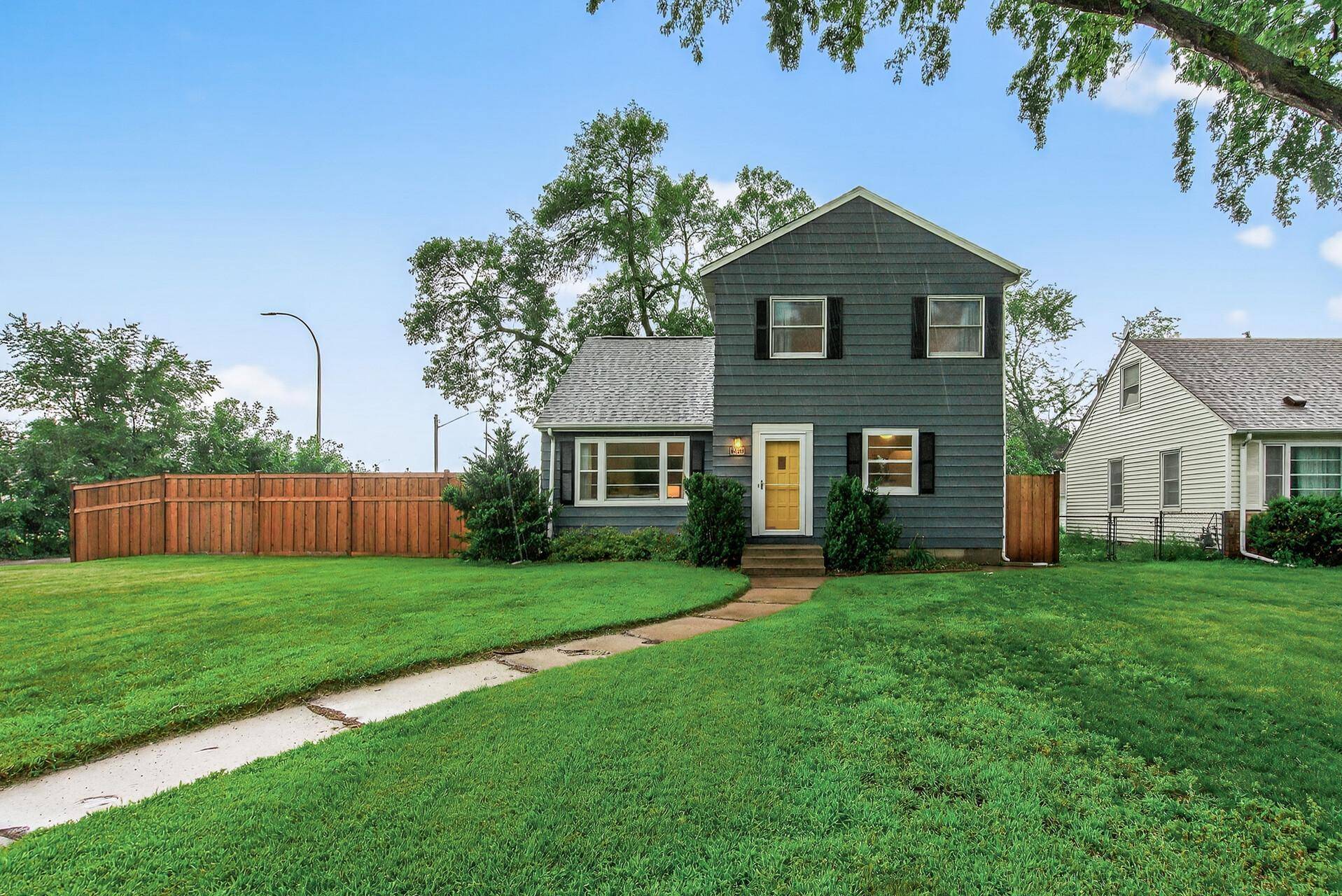6136 Vincent AVE S, Minneapolis, MN 55410