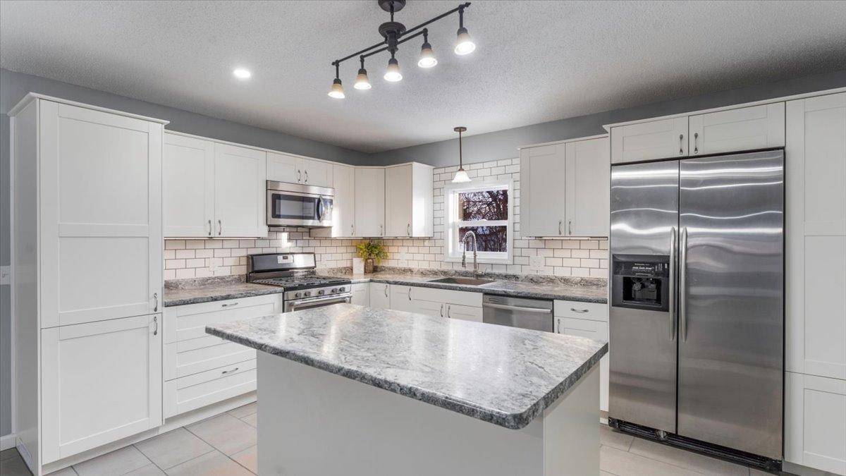 415 2nd ST NW, Aitkin, MN 56431