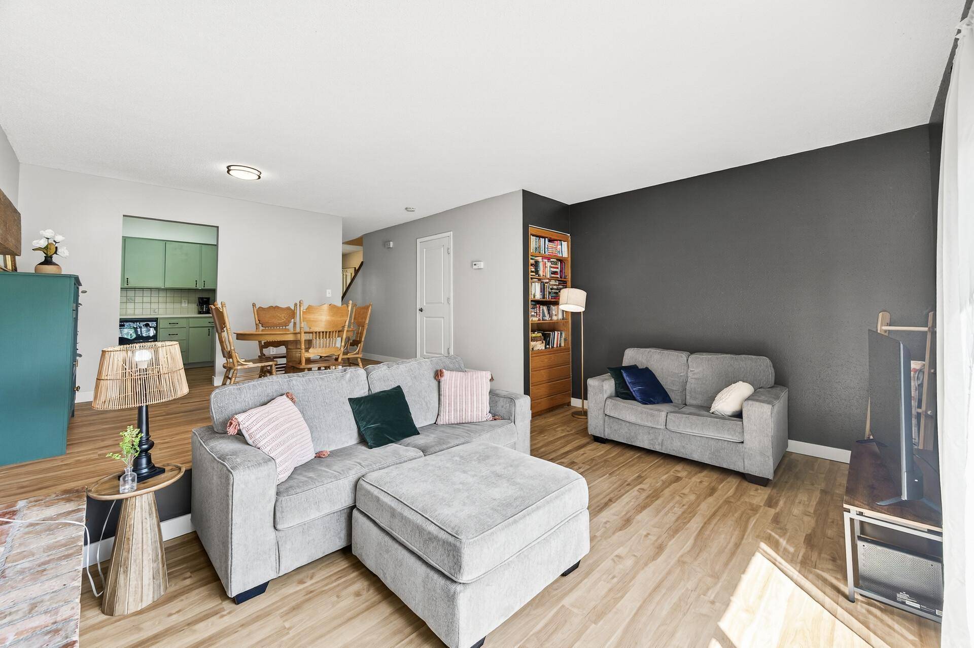 7235 W Franklin AVE, Saint Louis Park, MN 55426