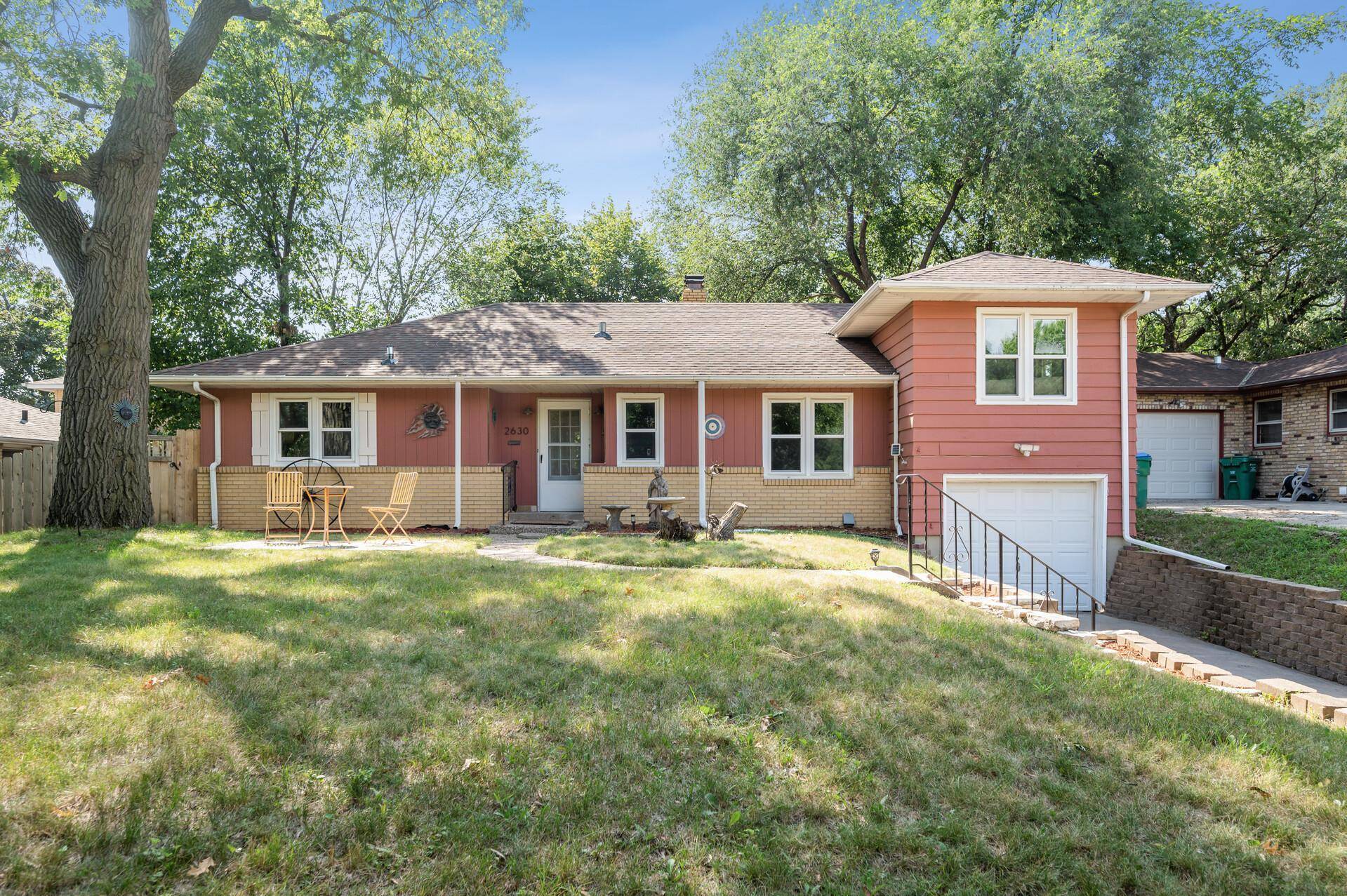 2630 Xenwood AVE S, Saint Louis Park, MN 55416