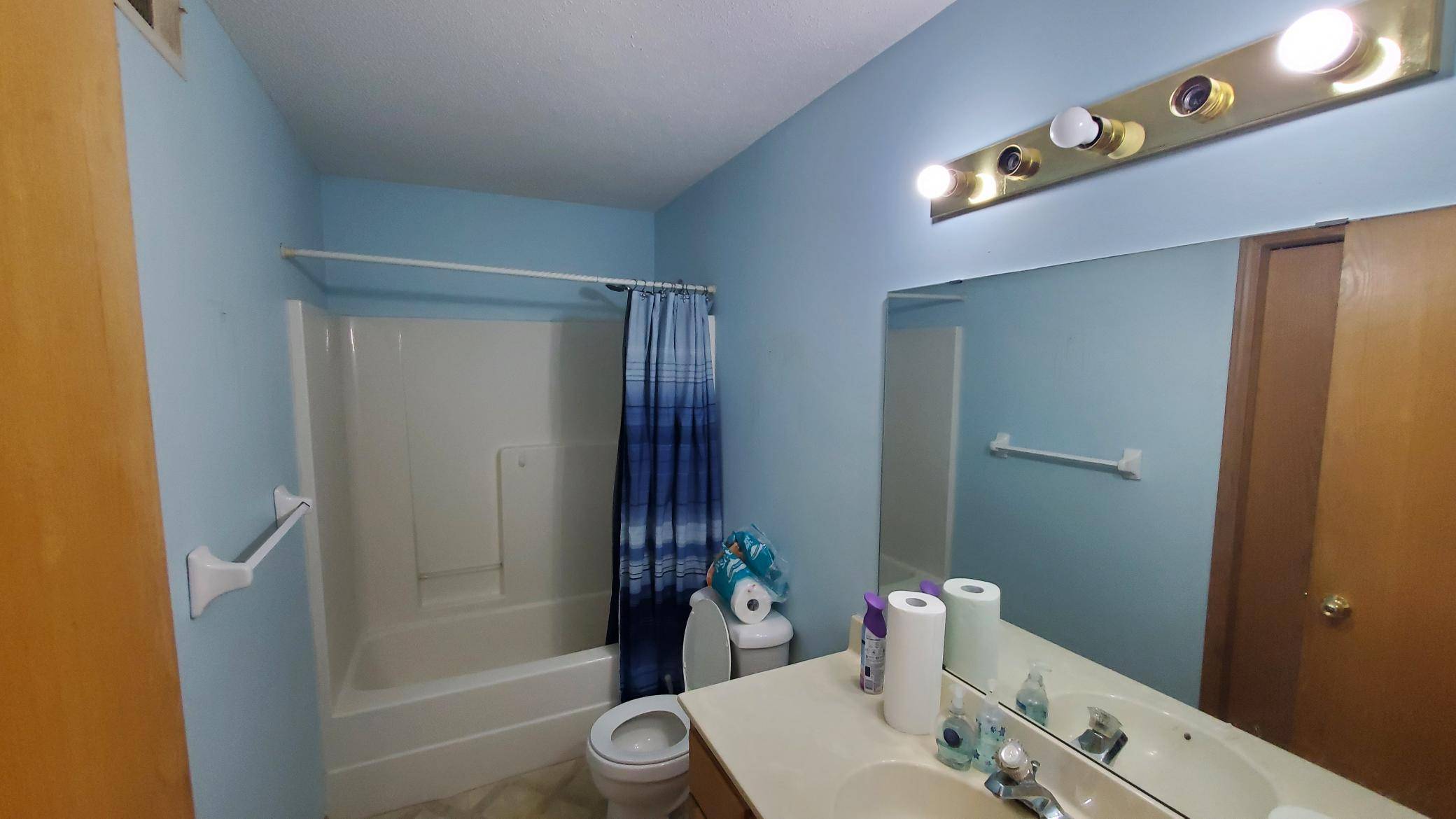 2193 Joes Lake RD SE, Cambridge, MN 55008