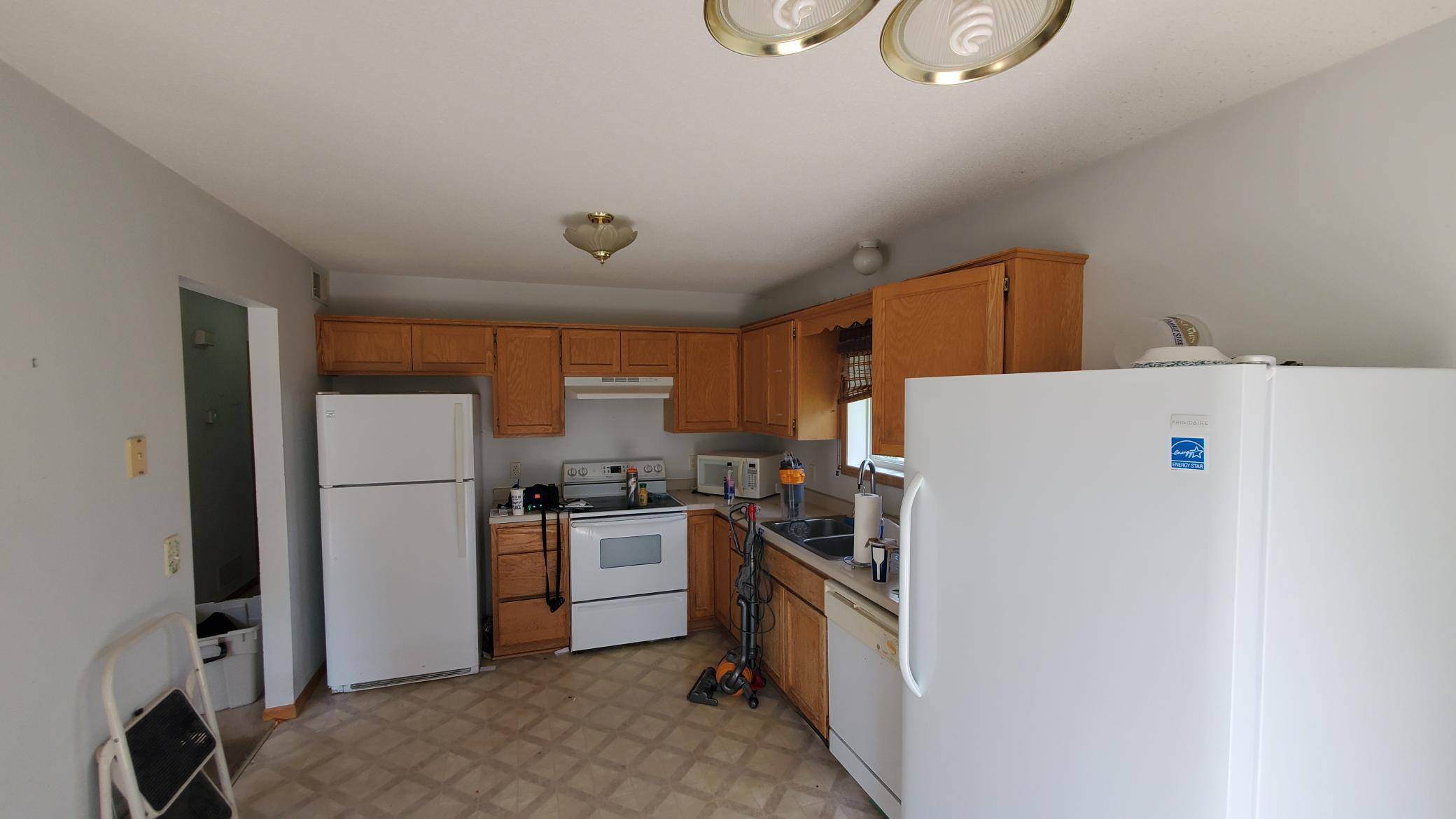 2193 Joes Lake RD SE, Cambridge, MN 55008