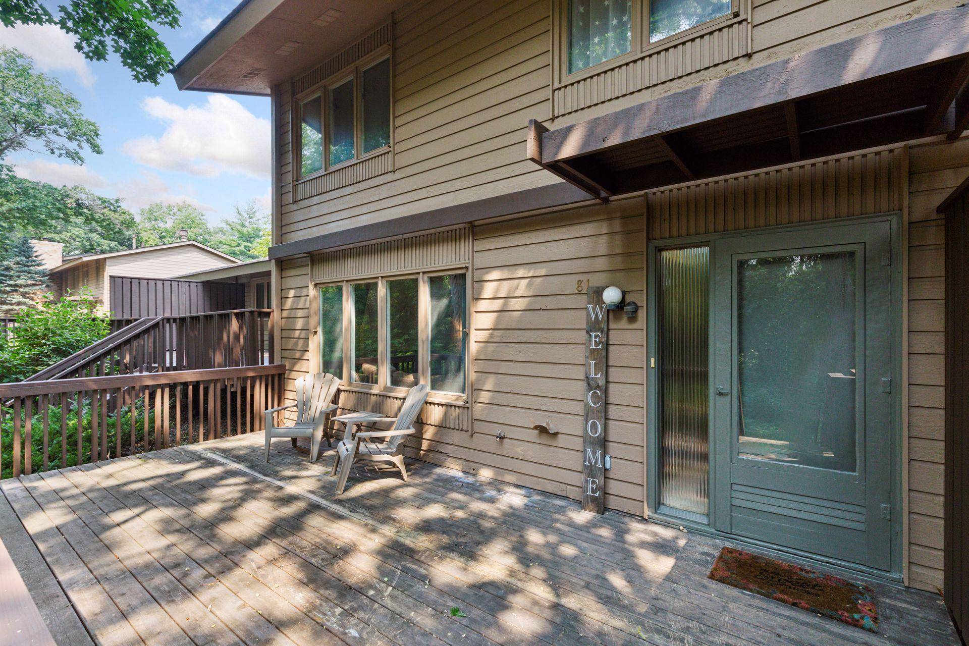81 Birnamwood DR, Burnsville, MN 55337