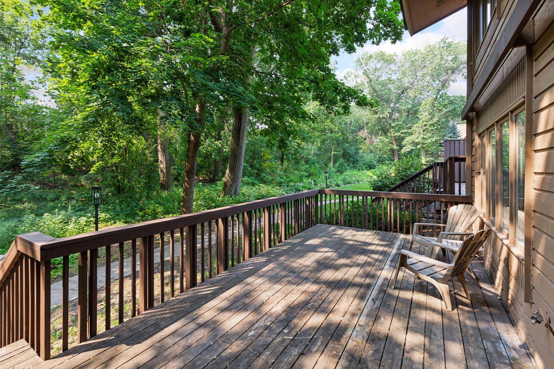 81 Birnamwood DR, Burnsville, MN 55337
