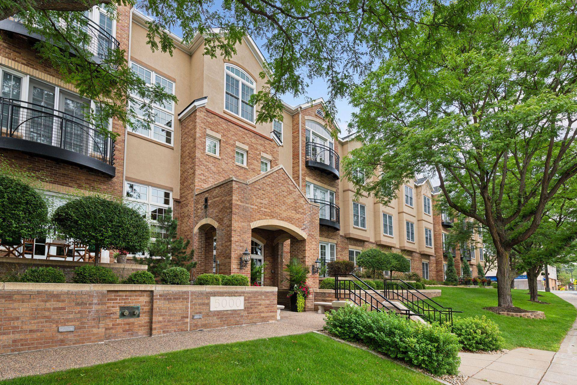 5000 Halifax AVE S #307, Edina, MN 55424
