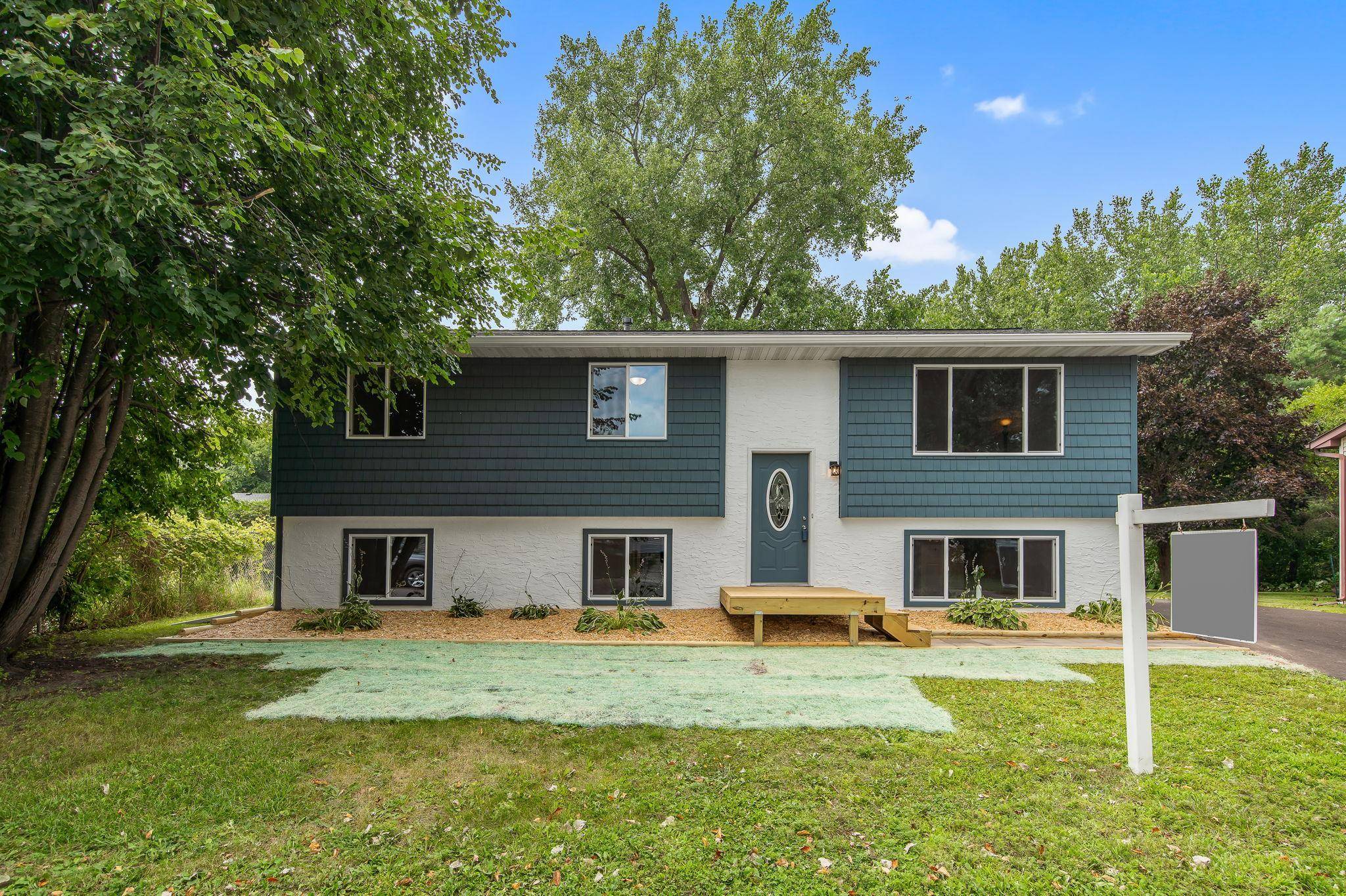 7163 Robin LN W, Centerville, MN 55038