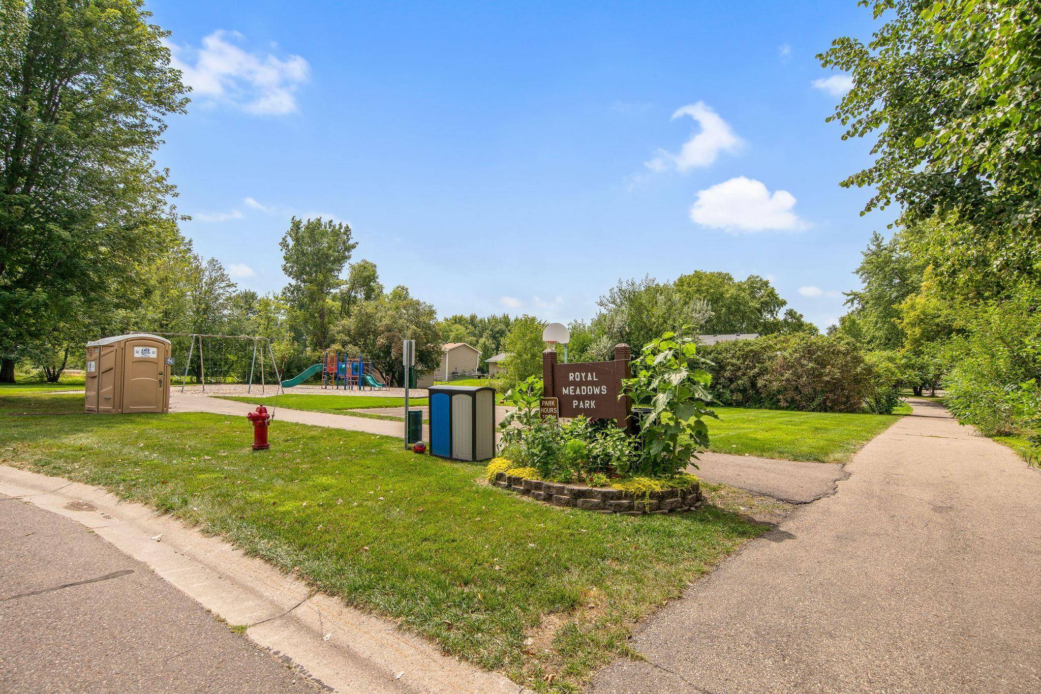 7163 Robin LN W, Centerville, MN 55038