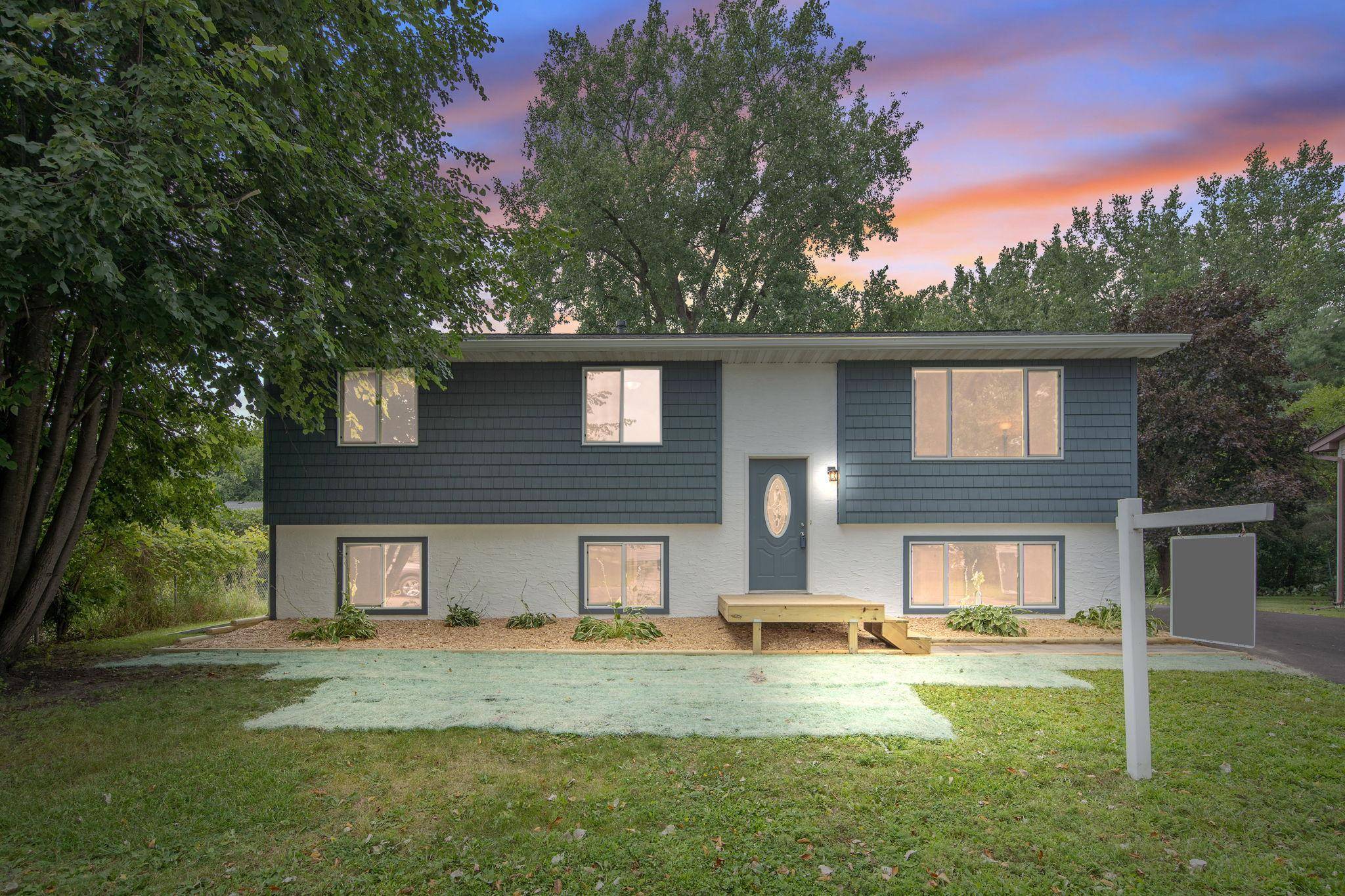 7163 Robin LN W, Centerville, MN 55038