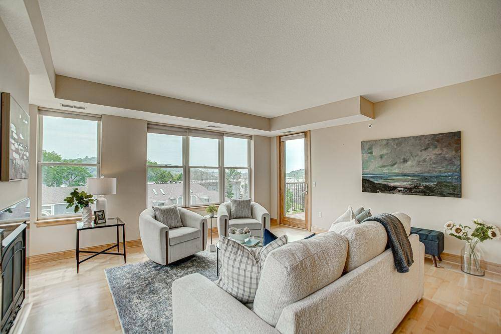 650 Main ST N #308, Stillwater, MN 55082
