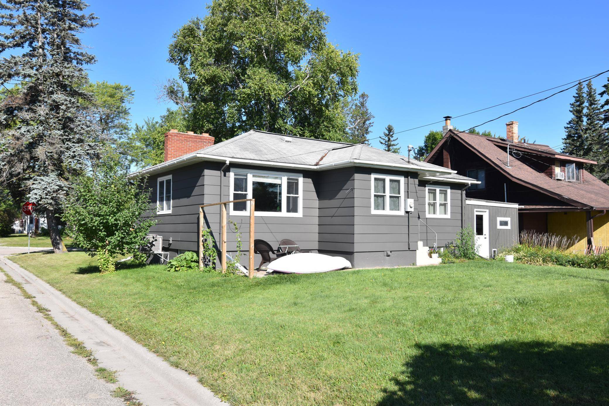 320 1st AVE SE, Baudette, MN 56623