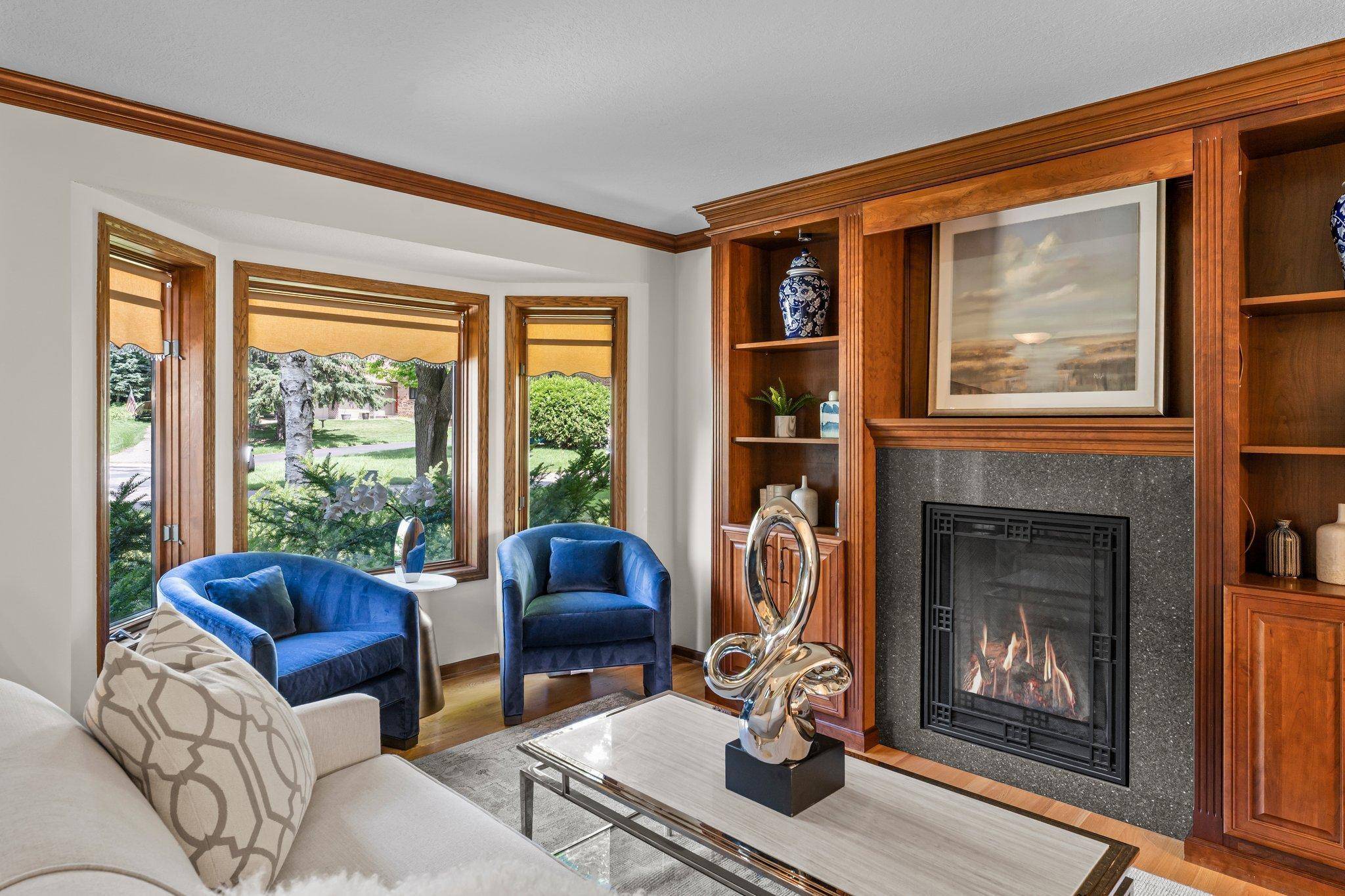 6515 Gray Fox Curve, Chanhassen, MN 55317