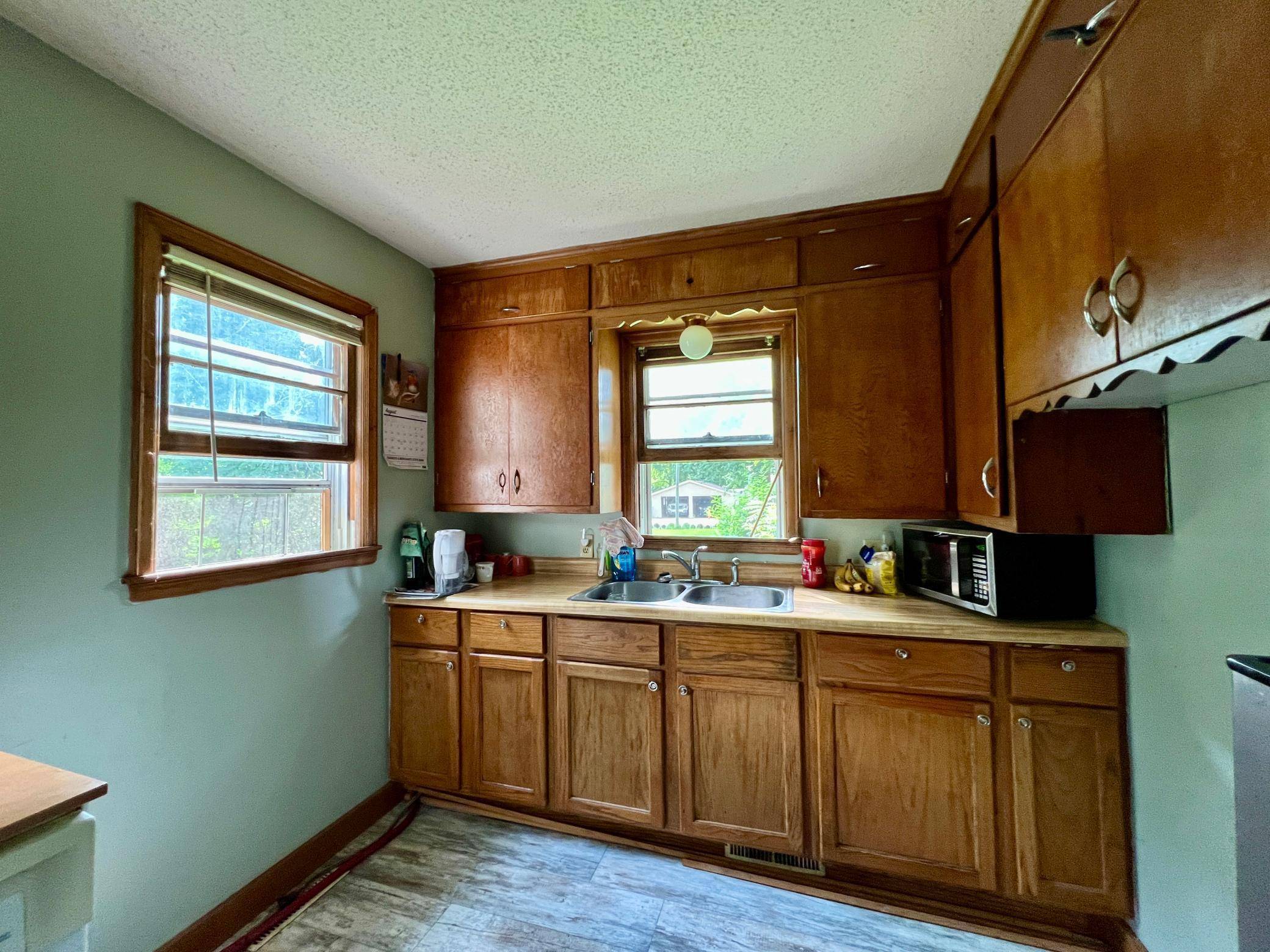 428 E Rooney AVE, Appleton, MN 56208