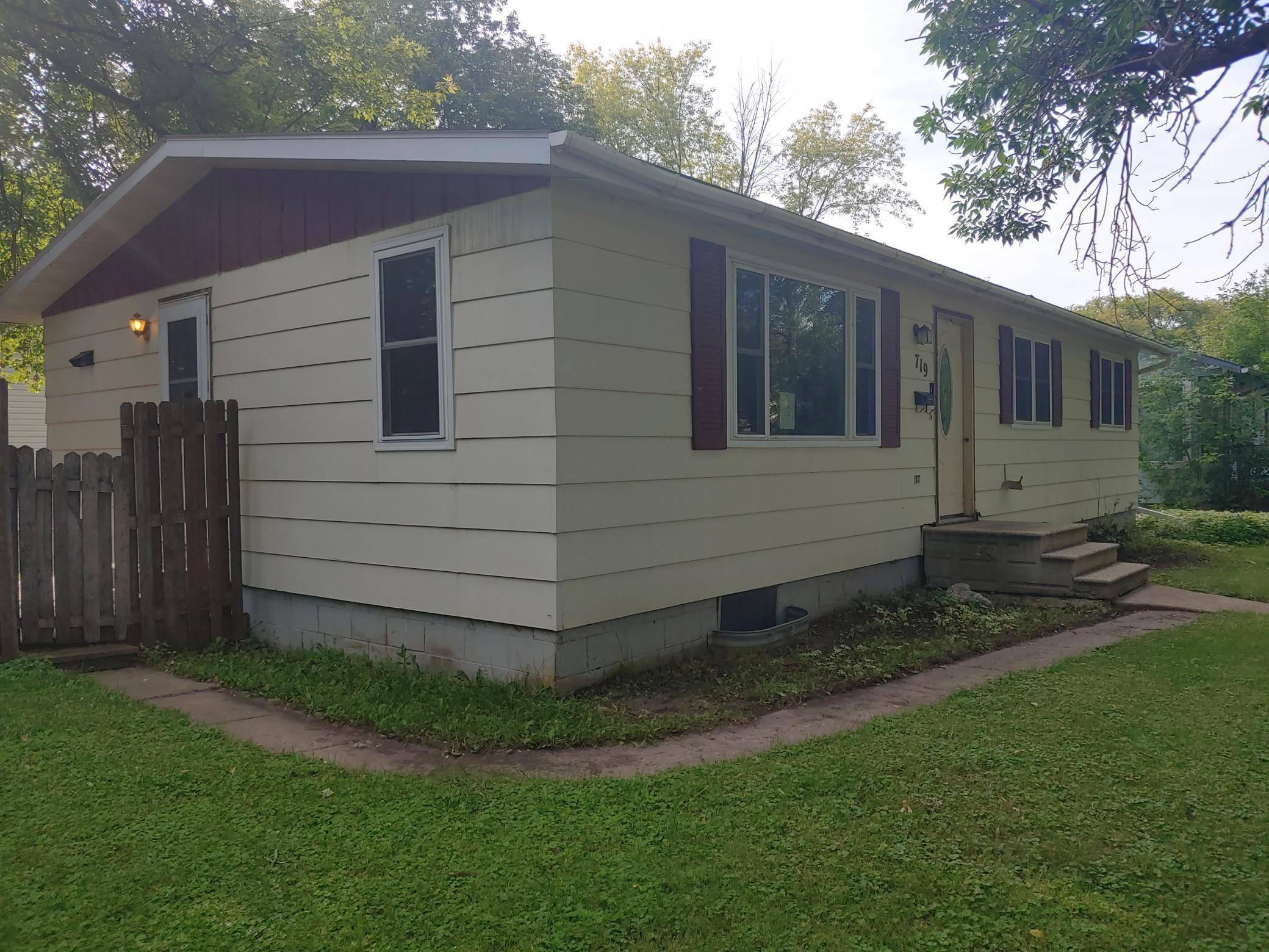 719 Kendall AVE S, Thief River Falls, MN 56701
