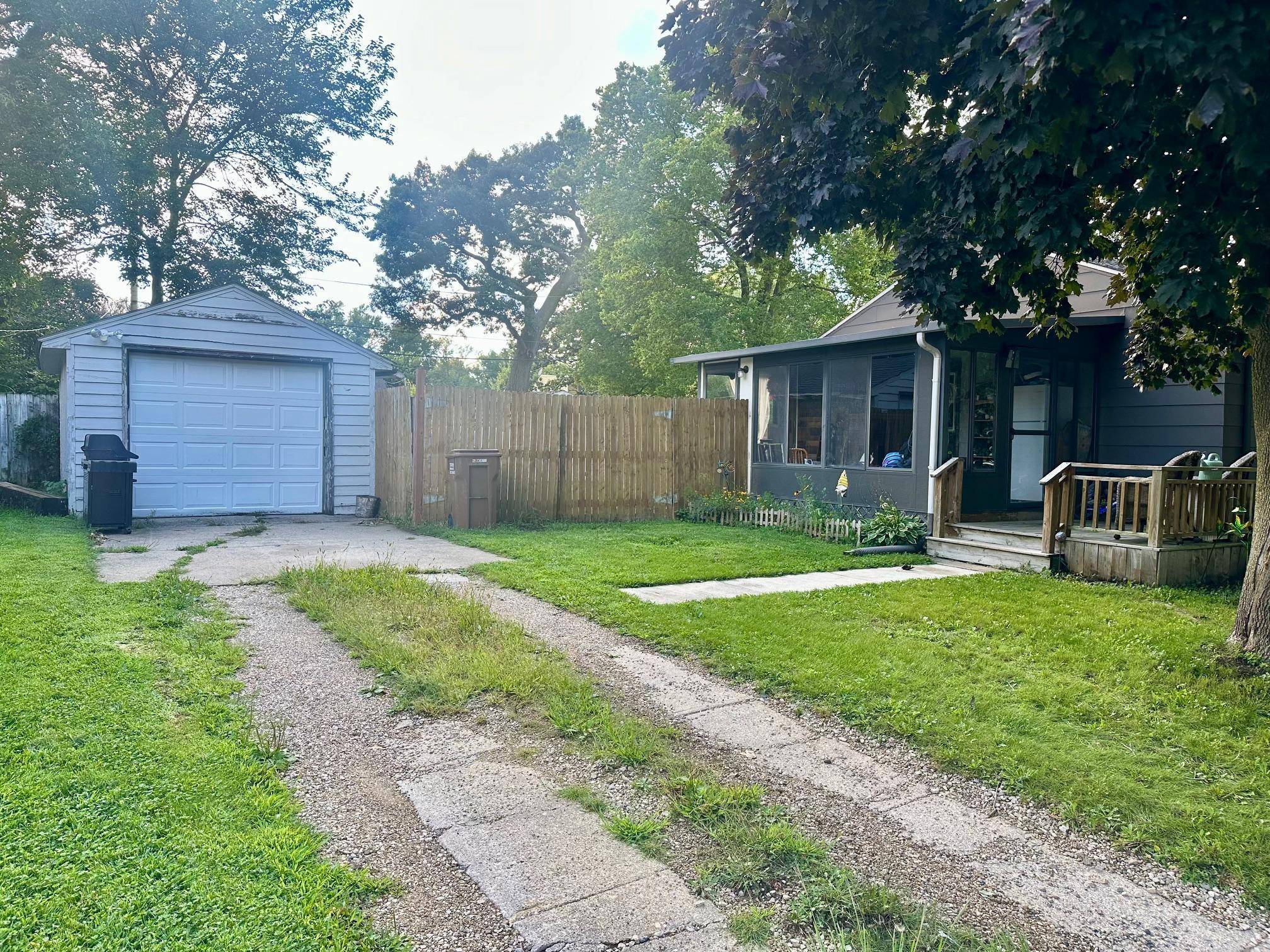 609 Edgewood AVE, Albert Lea, MN 56007