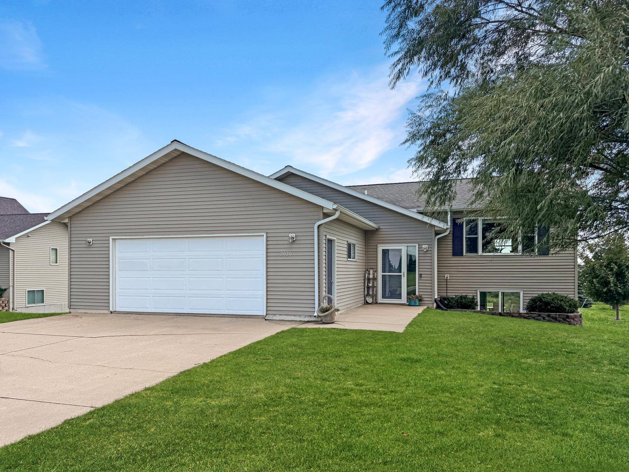 2020 Eastbay AVE, Balaton, MN 56115