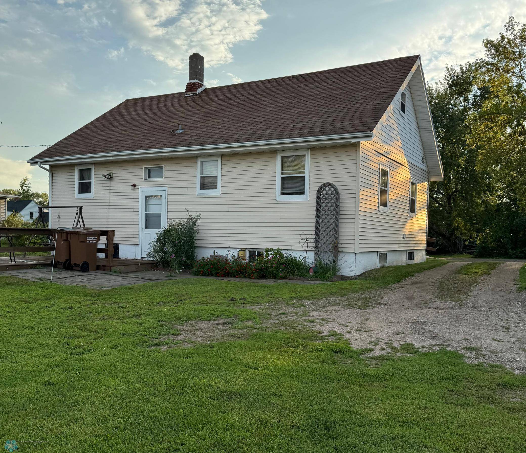 130 3rd ST, Arthur, ND 58006
