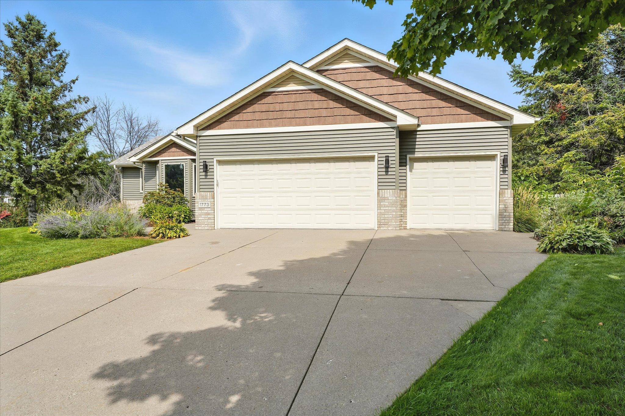 1773 124th AVE NE, Blaine, MN 55449