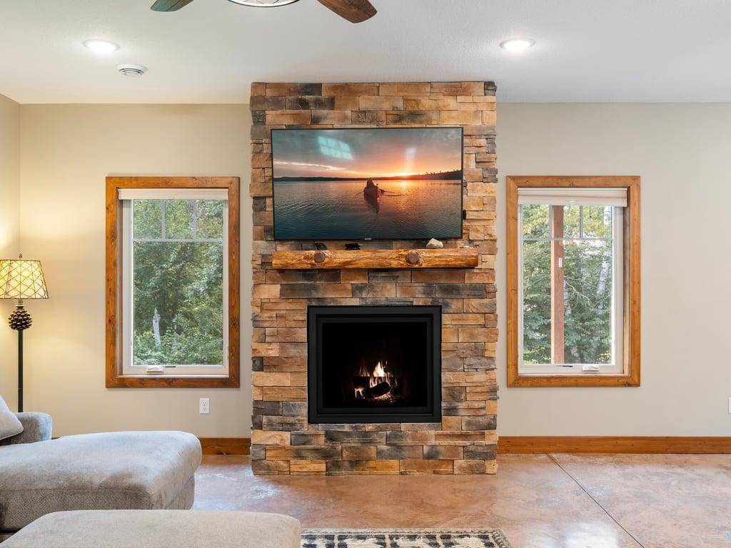 9197 Weavers Point RD, Breezy Point, MN 56472