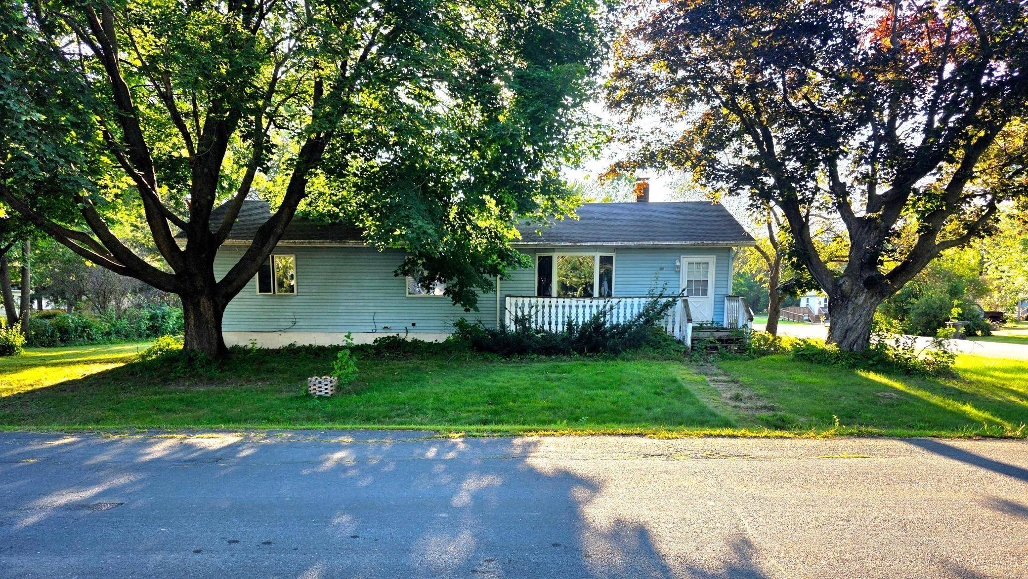 601 Wisconsin AVE, Centuria, WI 54824