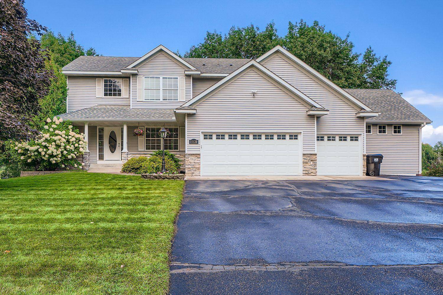 15620 Eagle ST NW, Andover, MN 55304