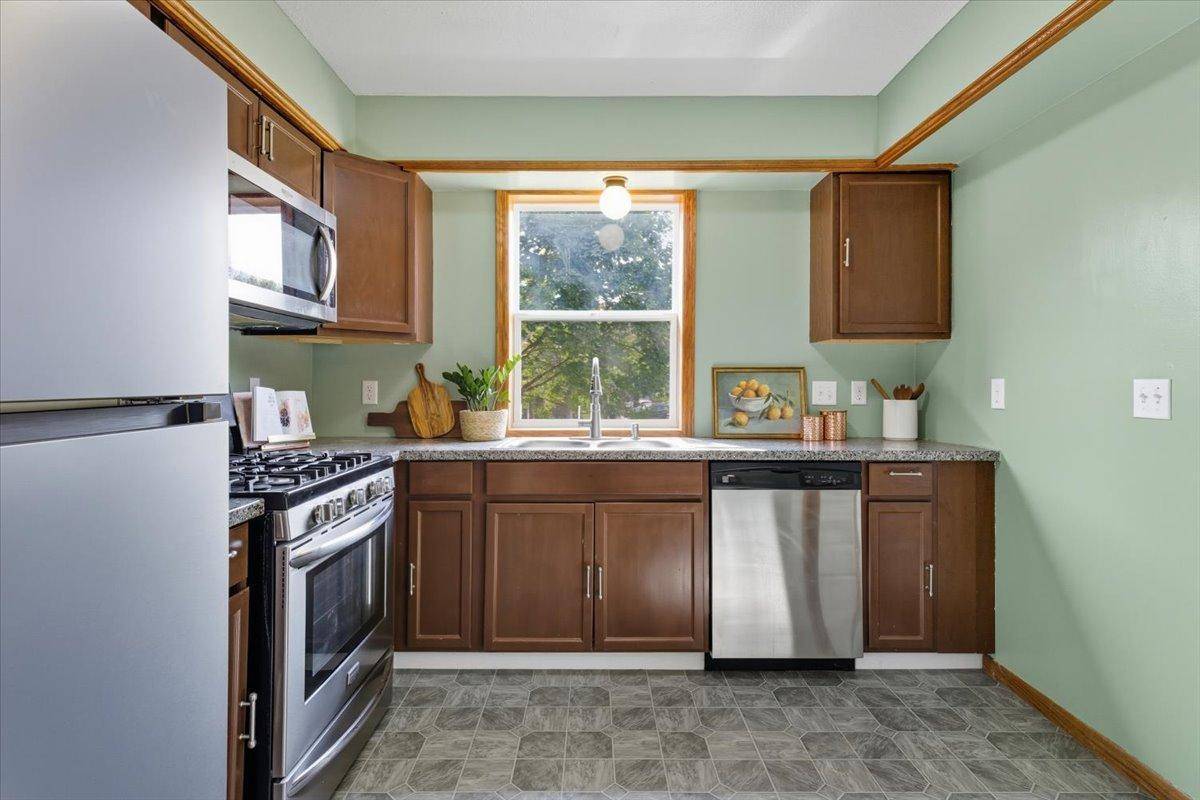14157 Cobalt CIR NW, Ramsey, MN 55303